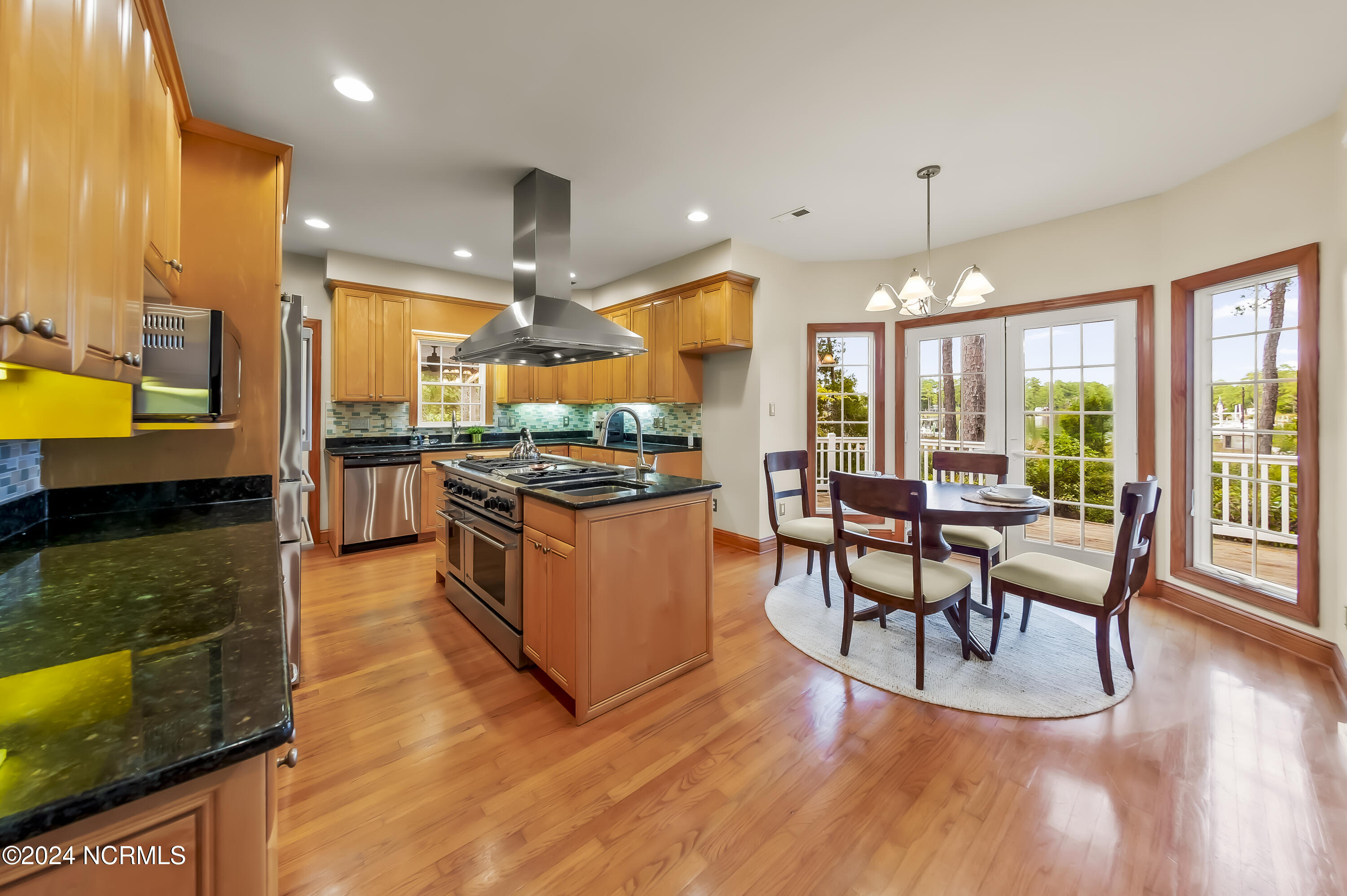 466 Bay Shores Road Property Photo 11