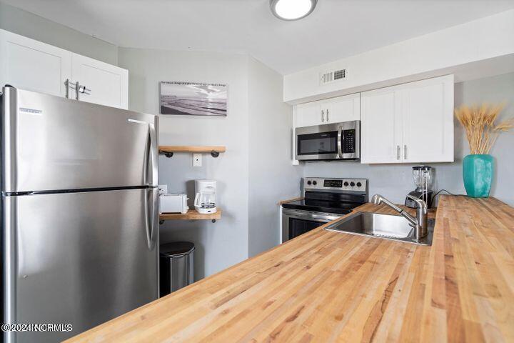 1600 Canal Drive Unit A19 Property Photo 9