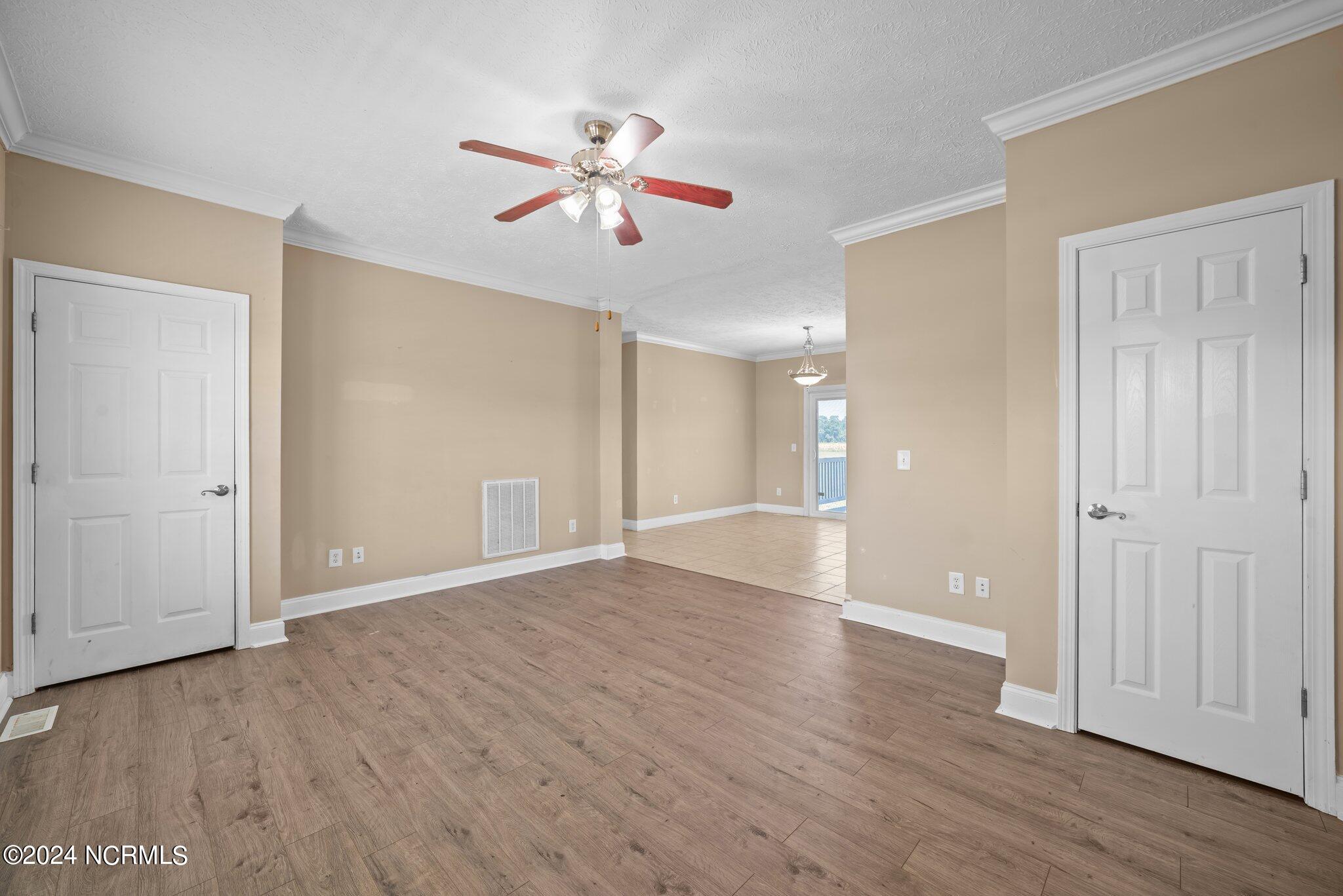 2855 Bell Arthur Road Property Photo 6