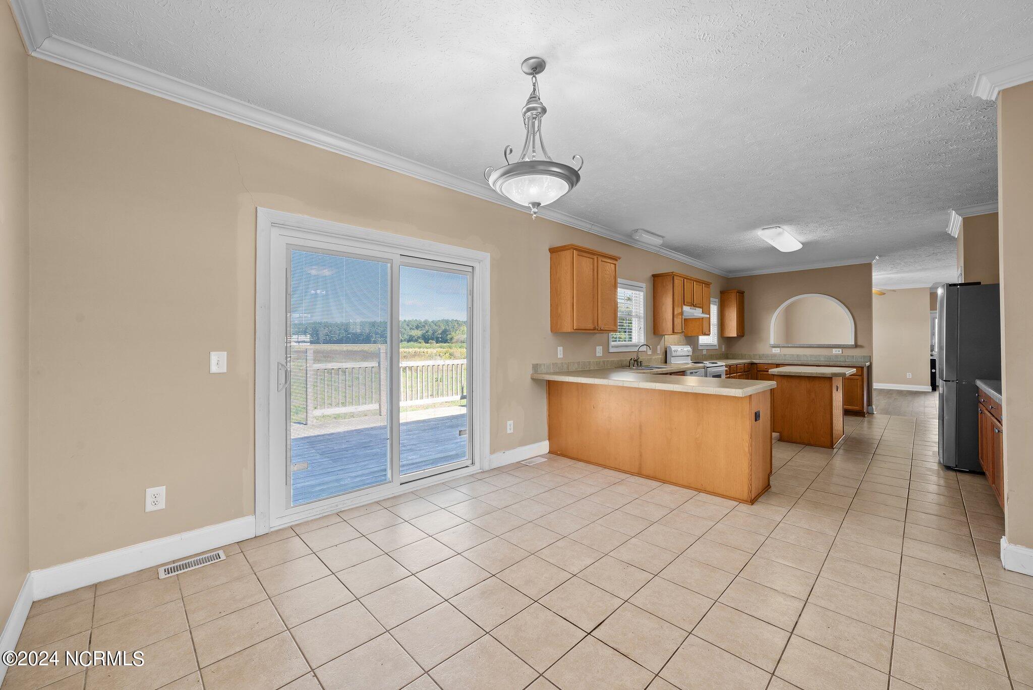 2855 Bell Arthur Road Property Photo 10