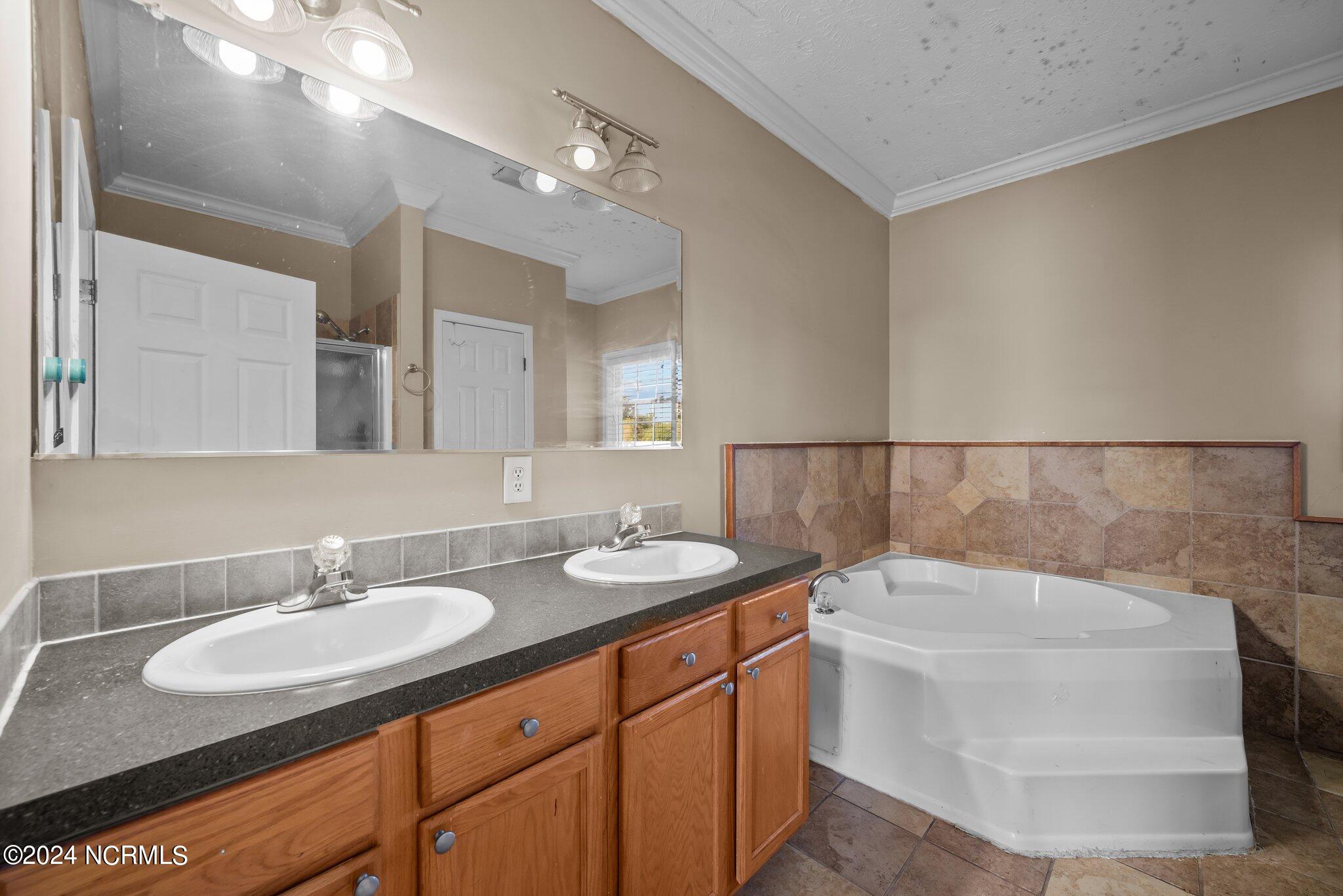 2855 Bell Arthur Road Property Photo 21
