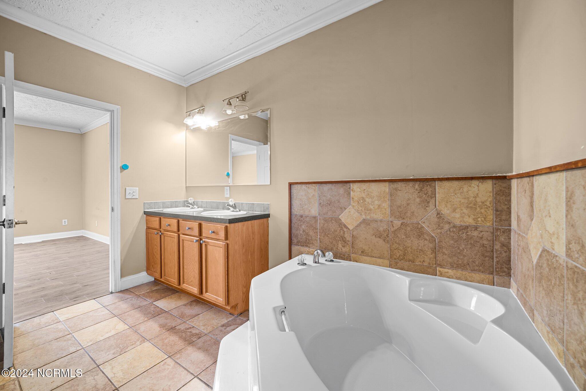2855 Bell Arthur Road Property Photo 23