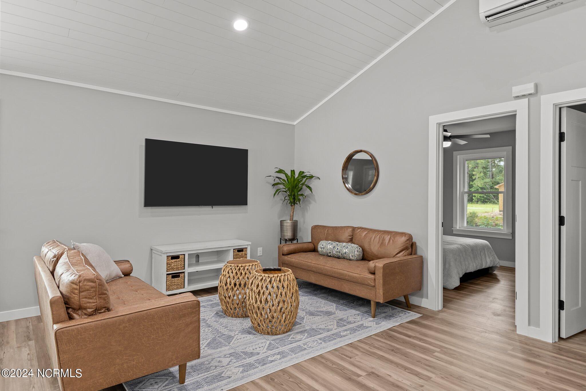 121 Long Pond Loop Property Photo 8