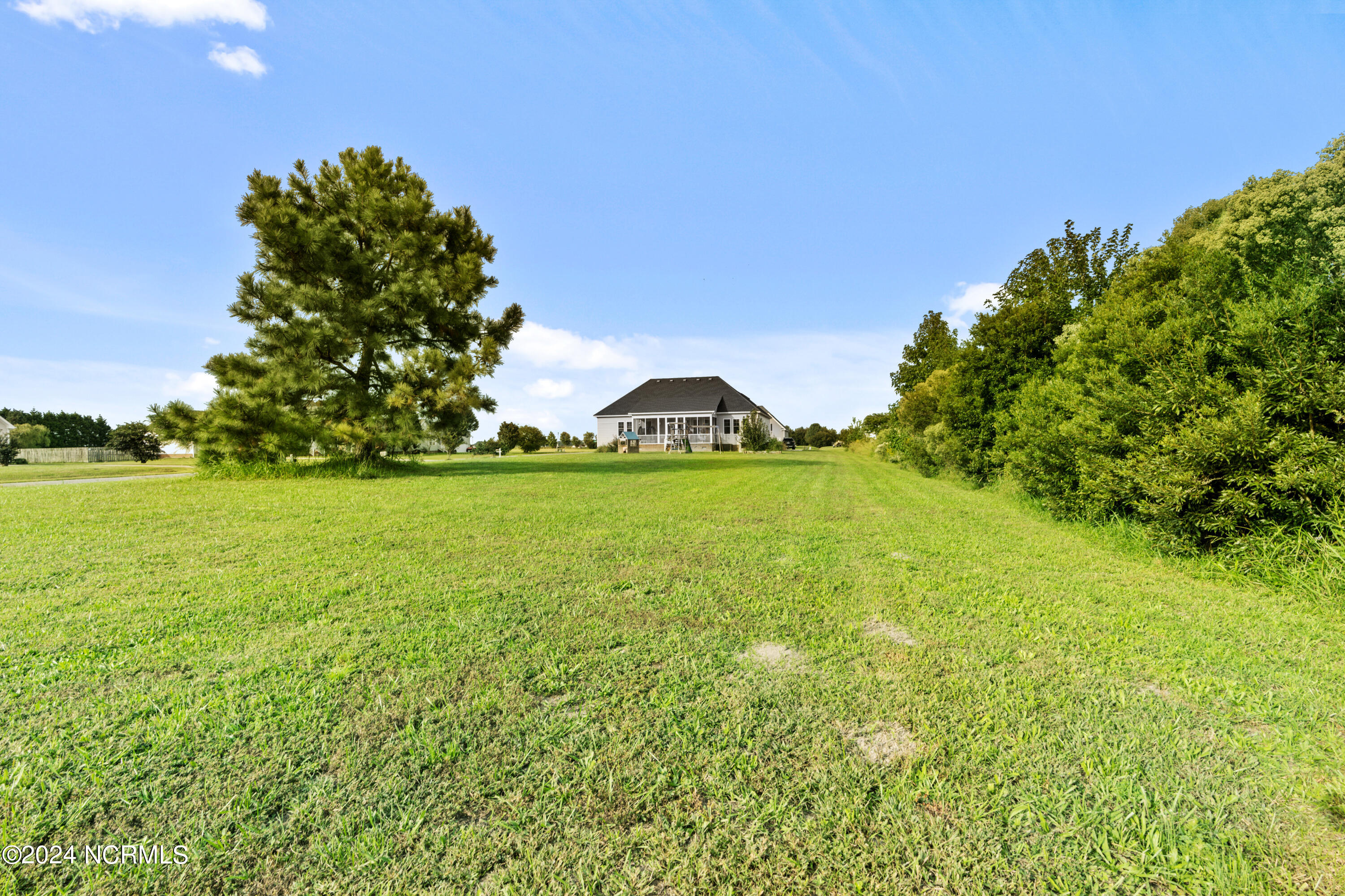 121 Lady Frances Way Property Photo 6