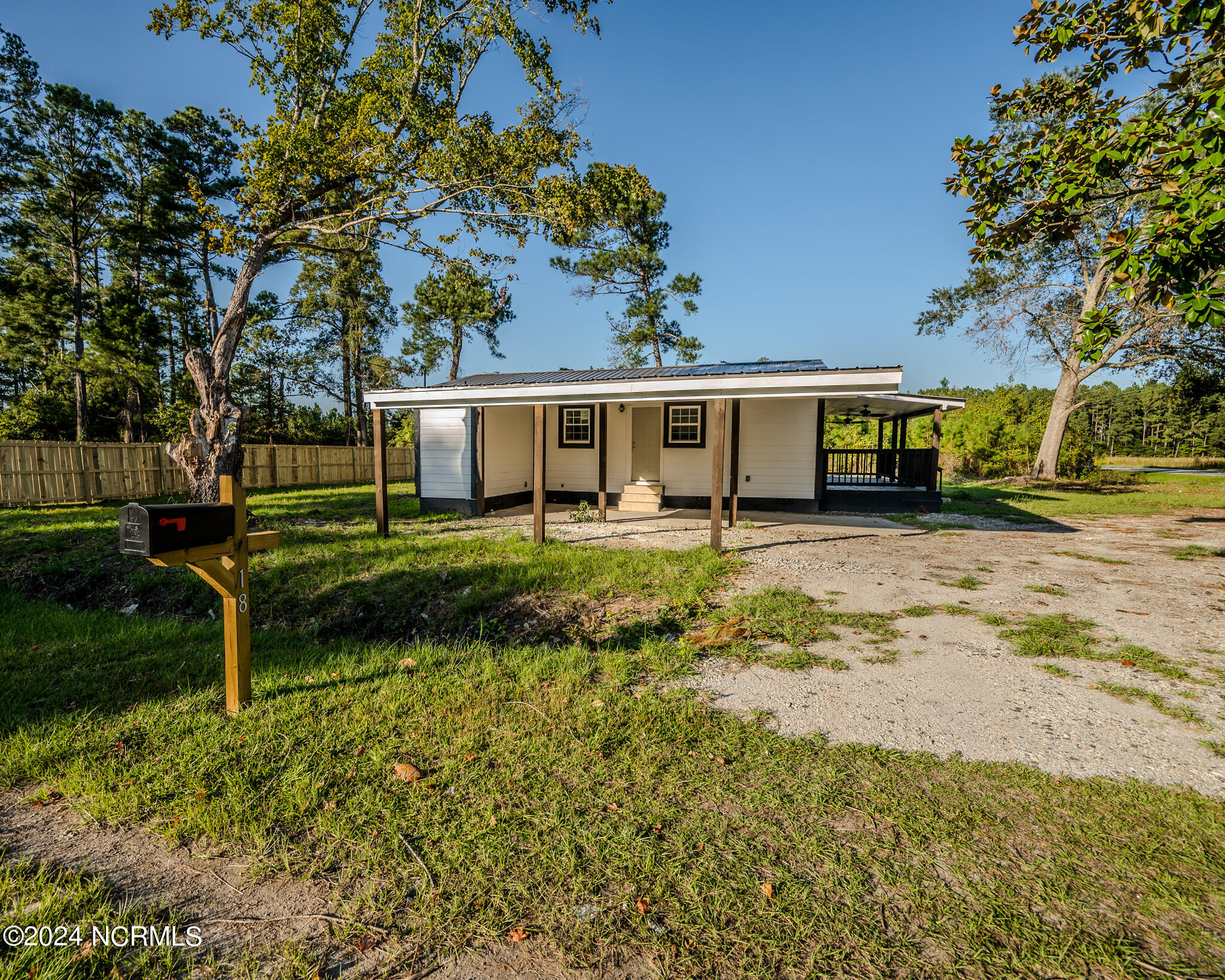18 Clifford Road Property Photo 5