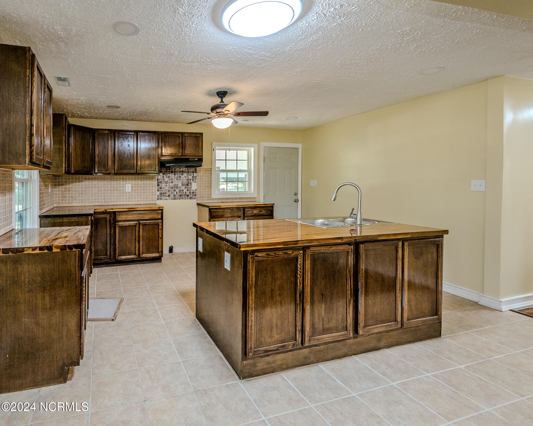 18 Clifford Road Property Photo 12