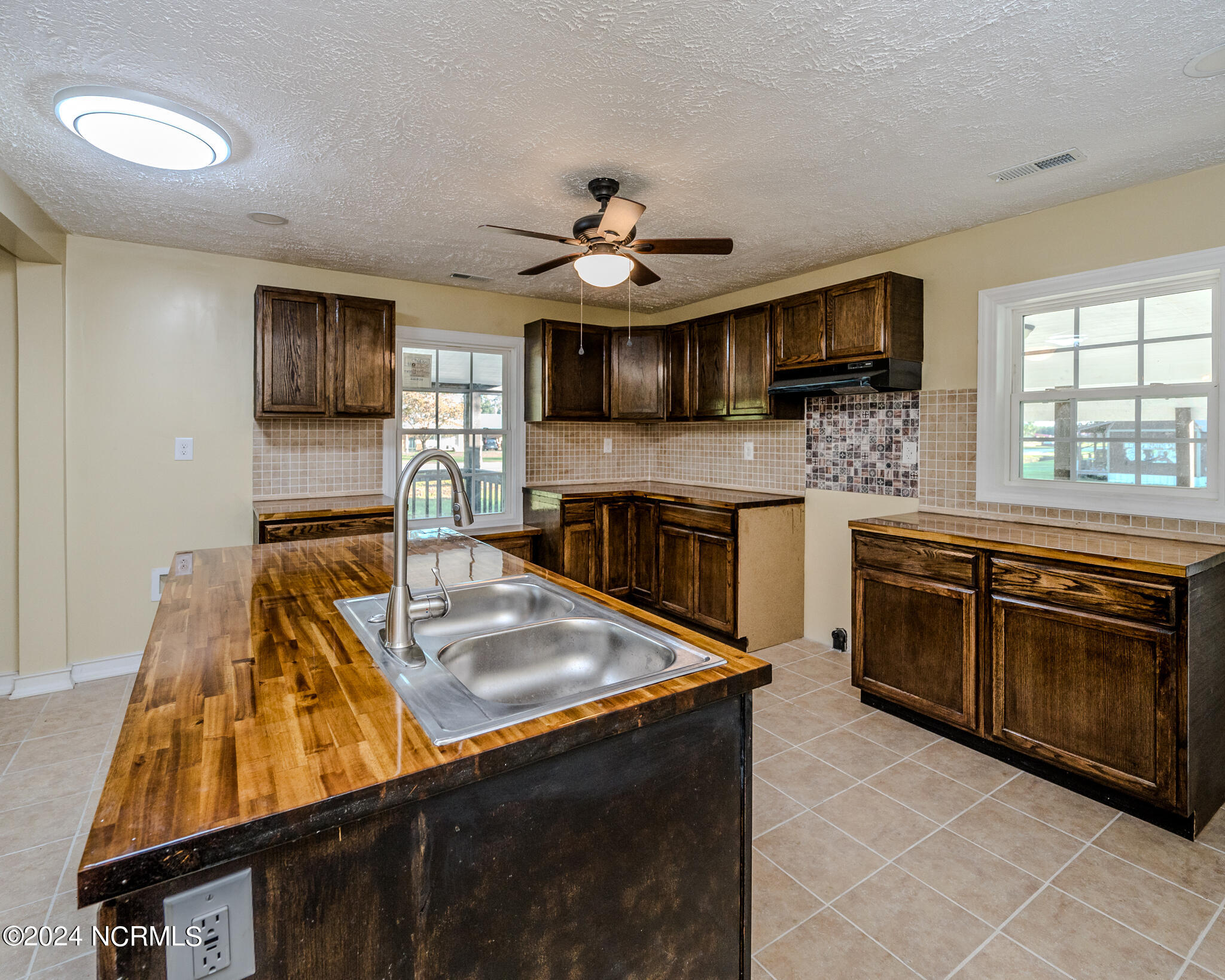 18 Clifford Road Property Photo 14