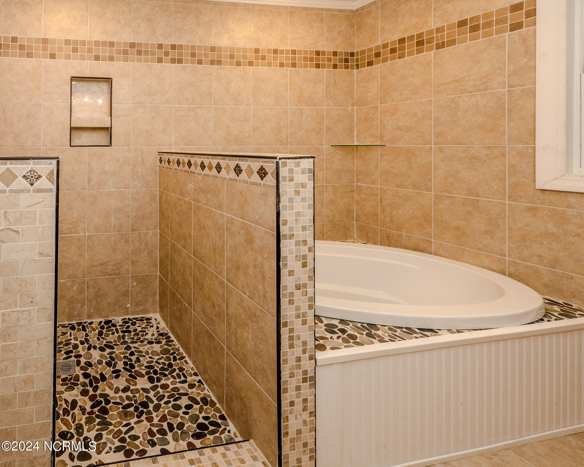 18 Clifford Road Property Photo 25