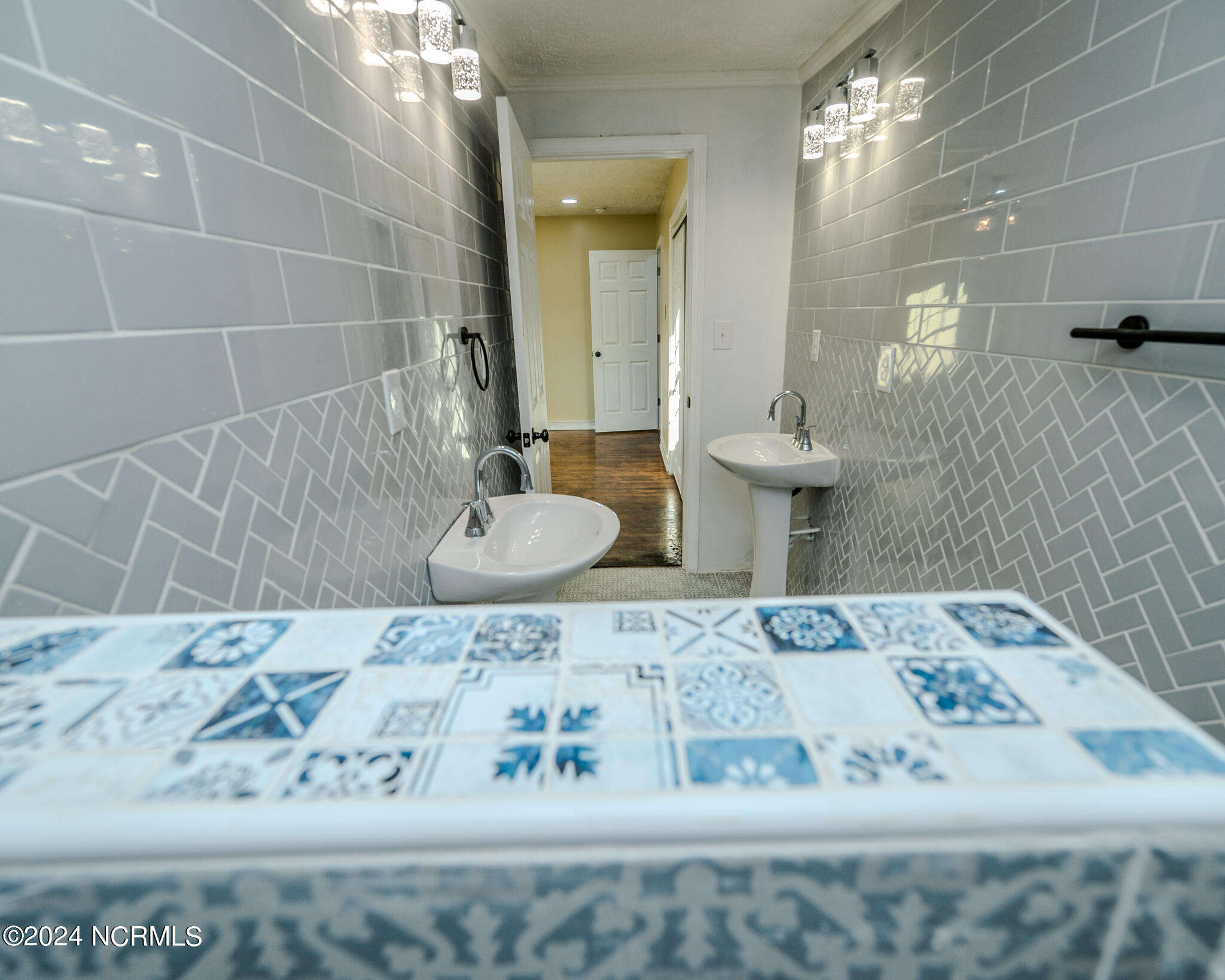 18 Clifford Road Property Photo 37