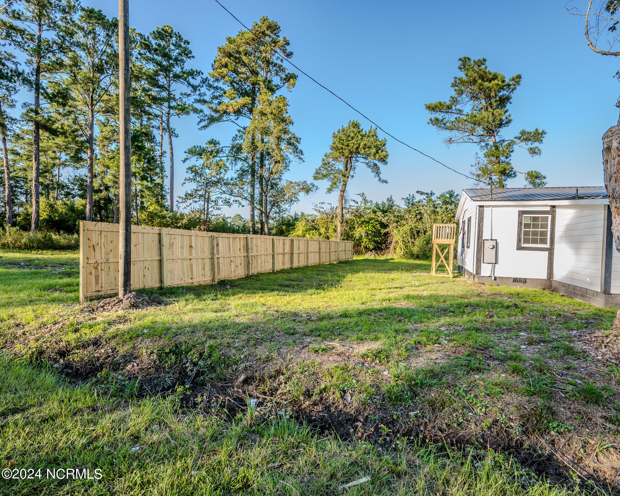 18 Clifford Road Property Photo 49