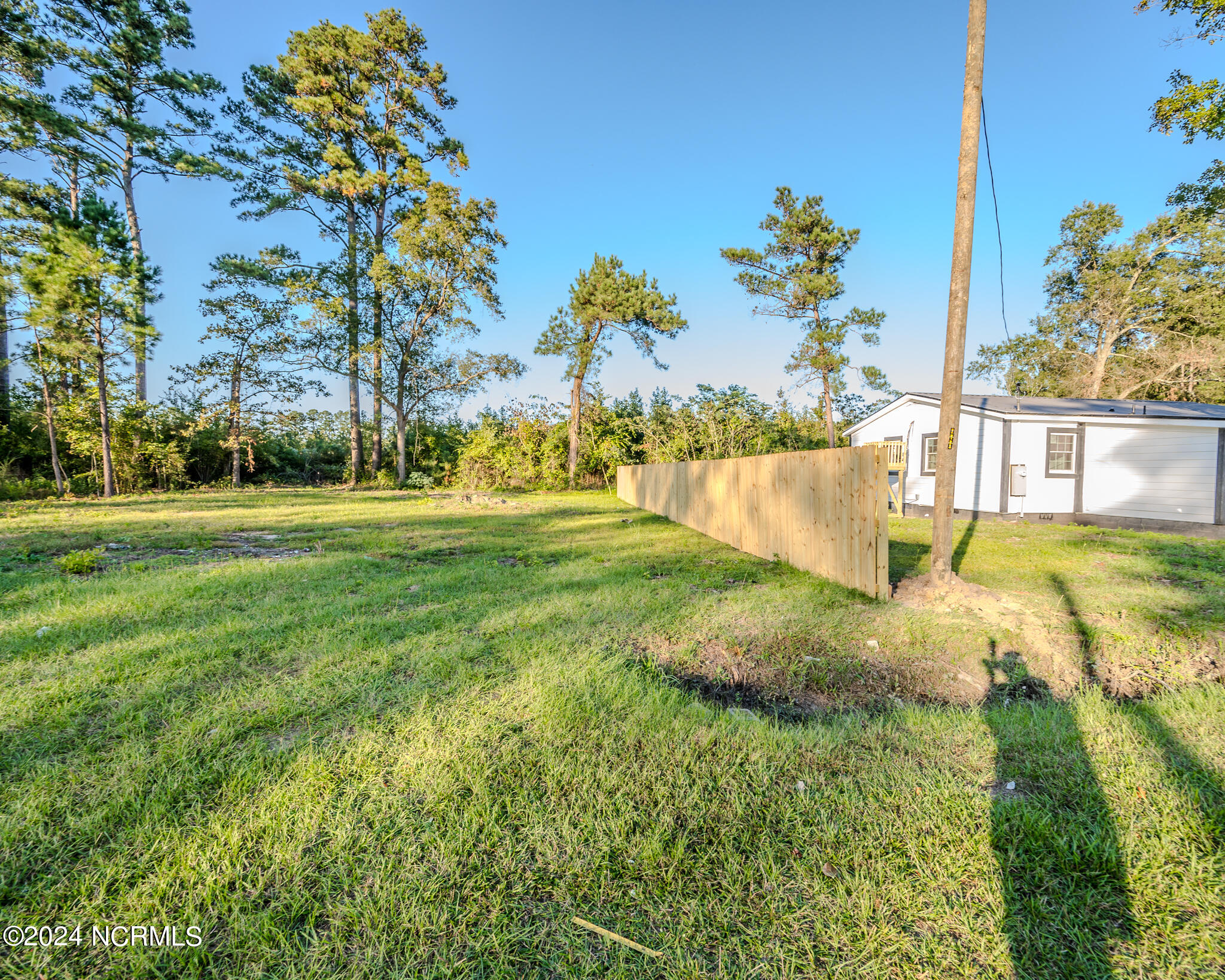 18 Clifford Road Property Photo 50