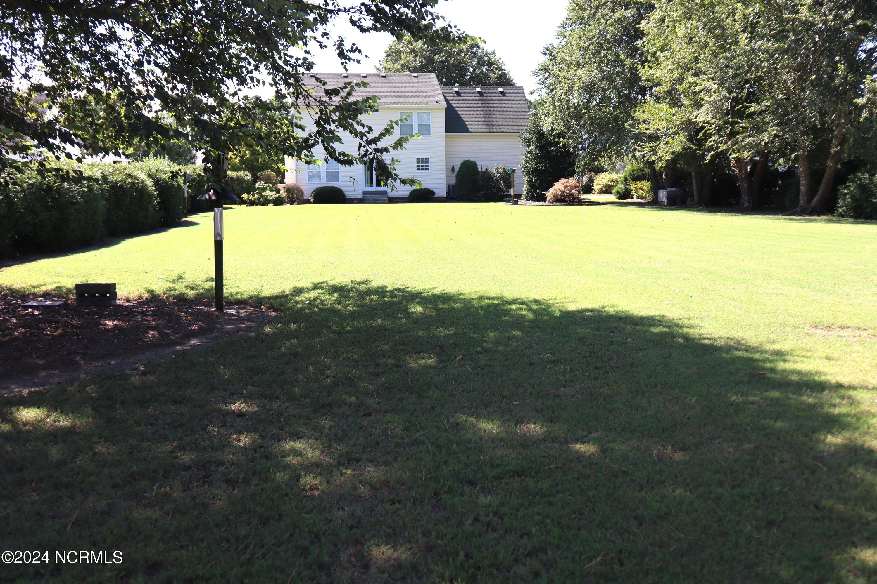 106 Barefoot Lane Property Photo 9