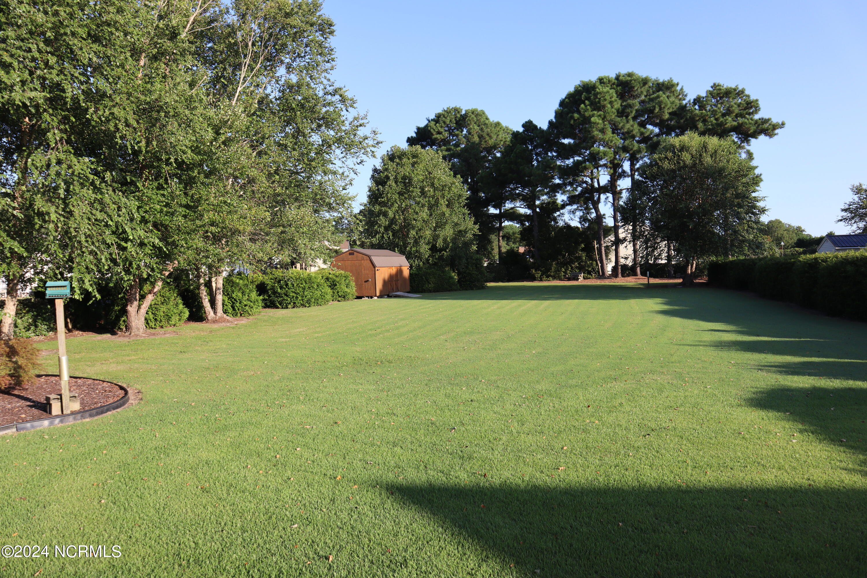106 Barefoot Lane Property Photo 13