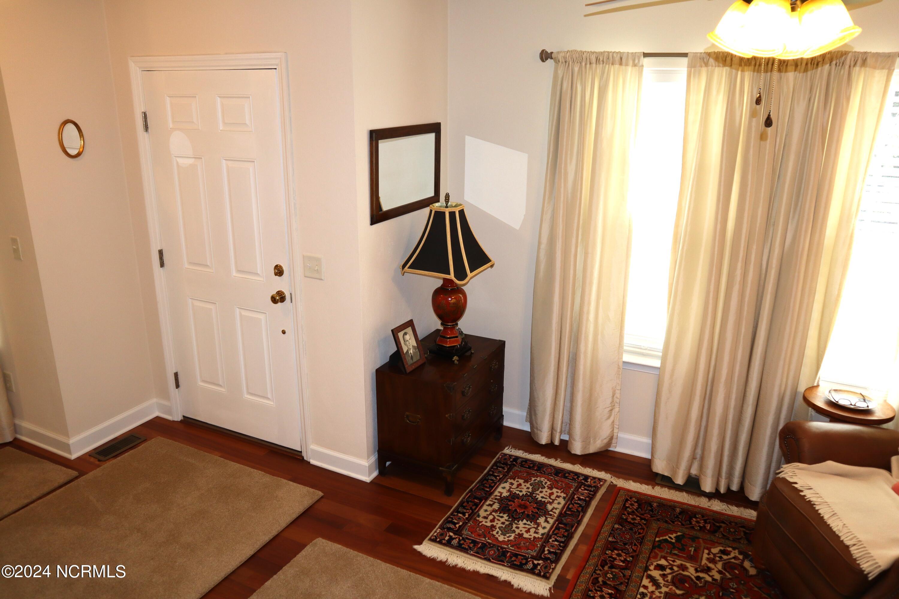 106 Barefoot Lane Property Photo 14