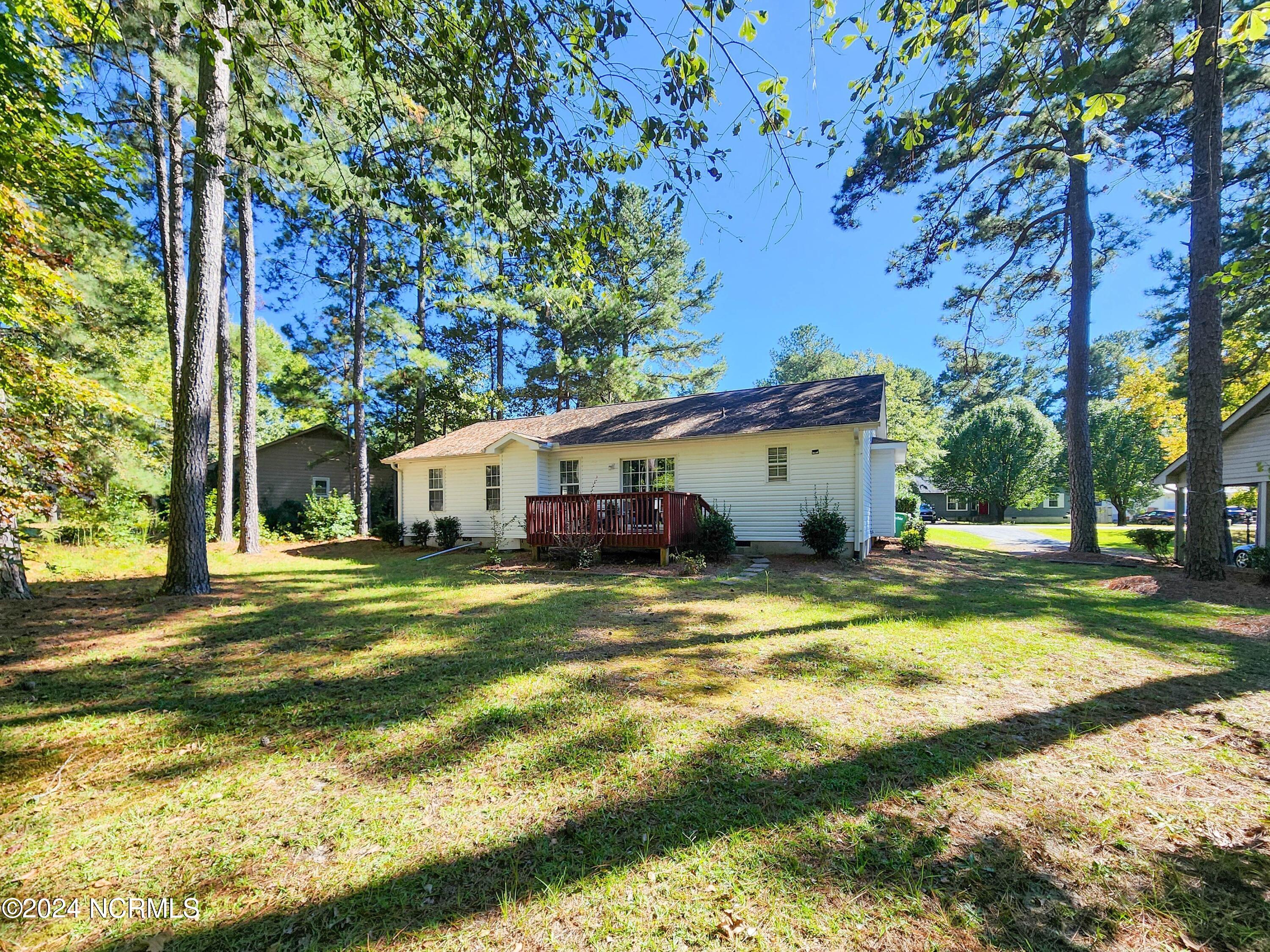 230 Sandhills Circle Property Photo 22