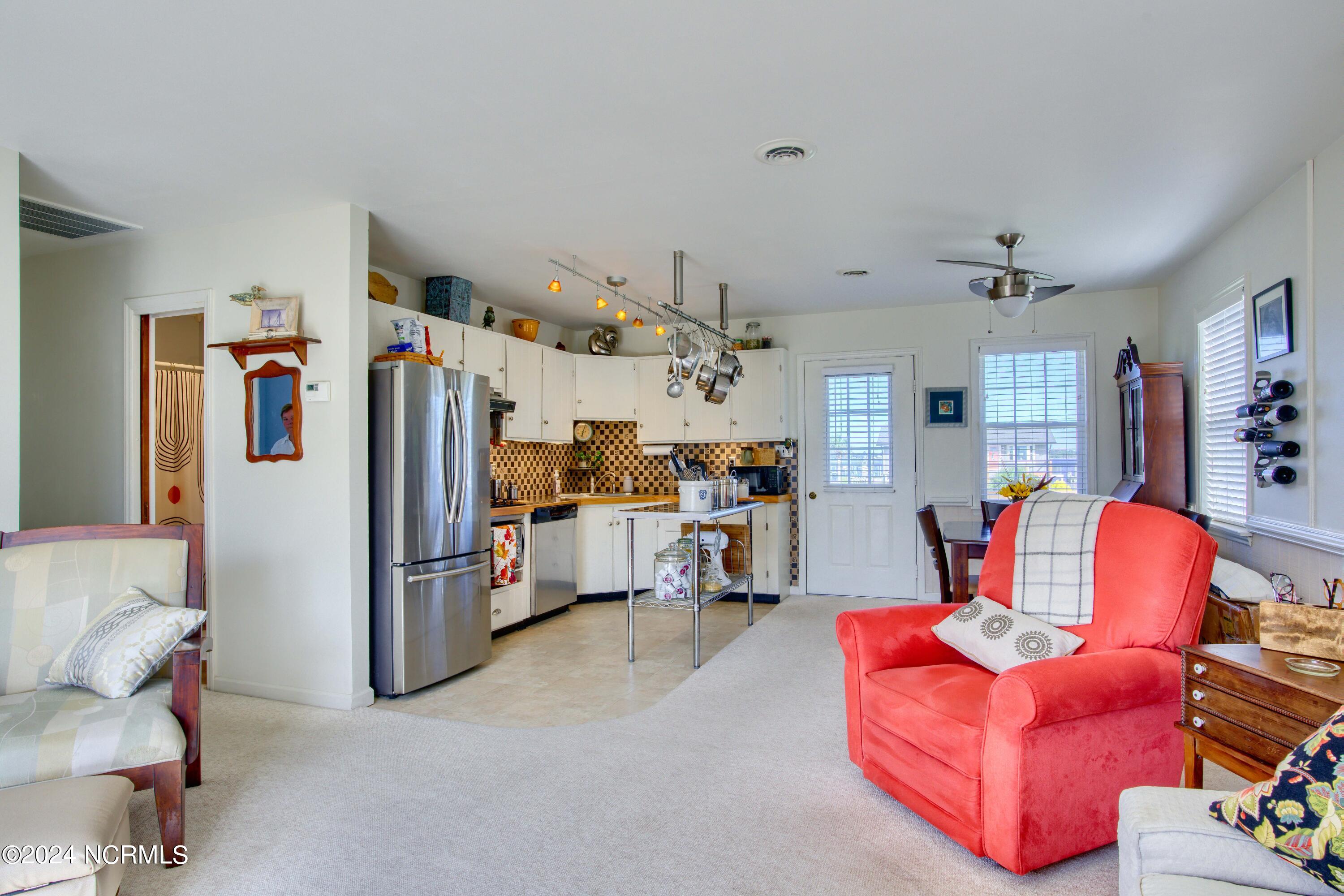 120 Dolphin Bay Estates Property Photo 5