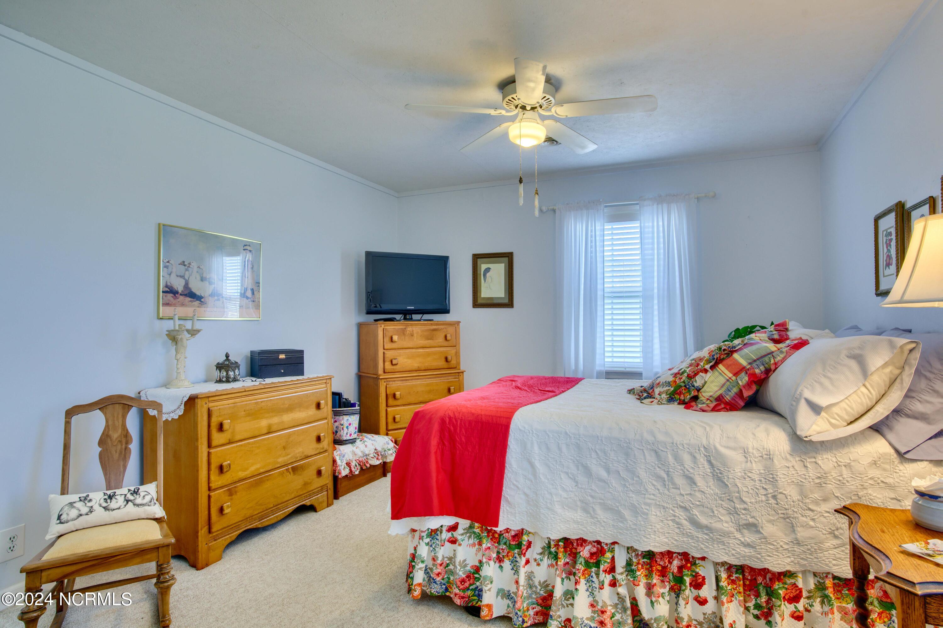 120 Dolphin Bay Estates Property Photo 11