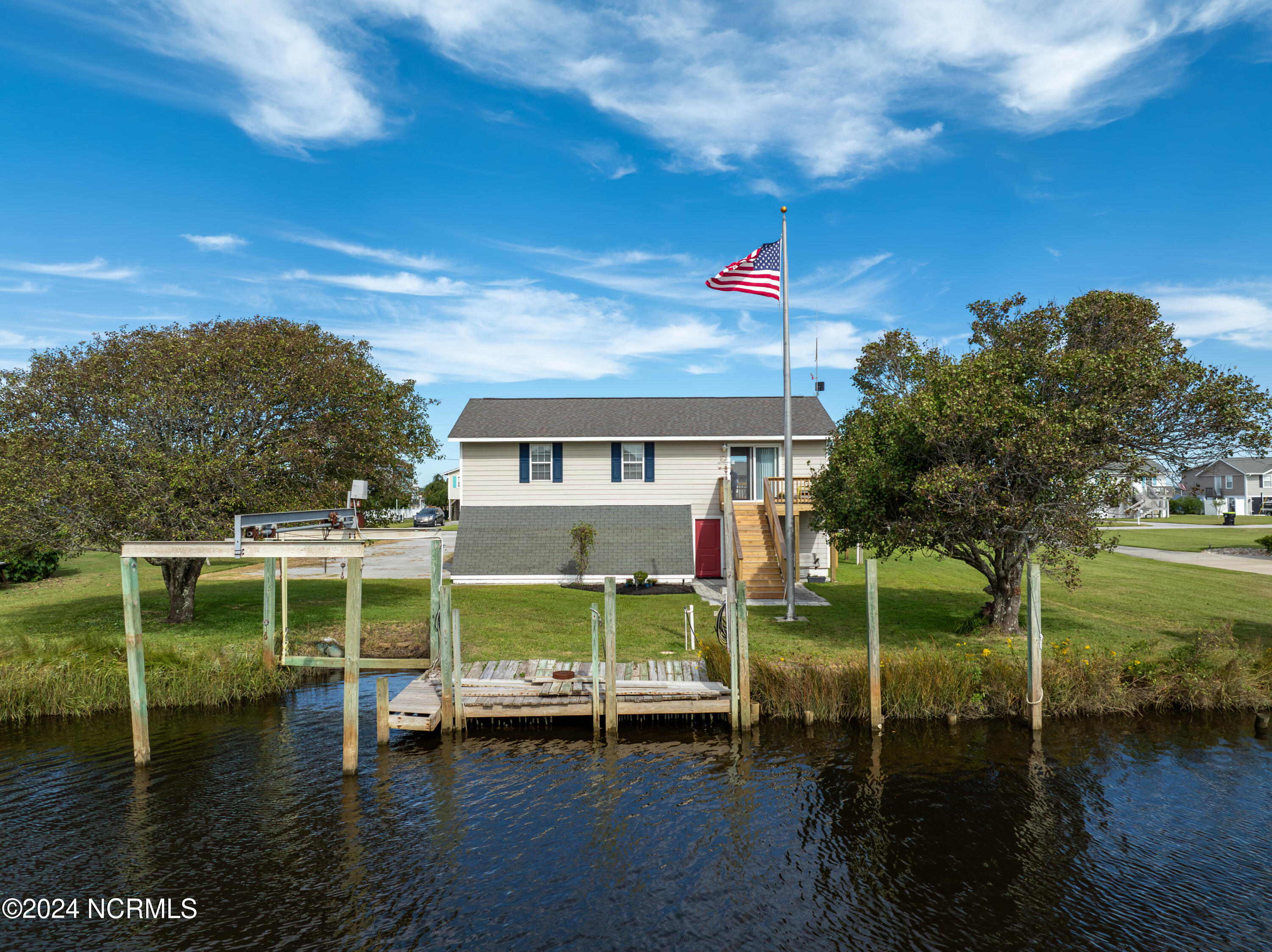 120 Dolphin Bay Estates Property Photo 25