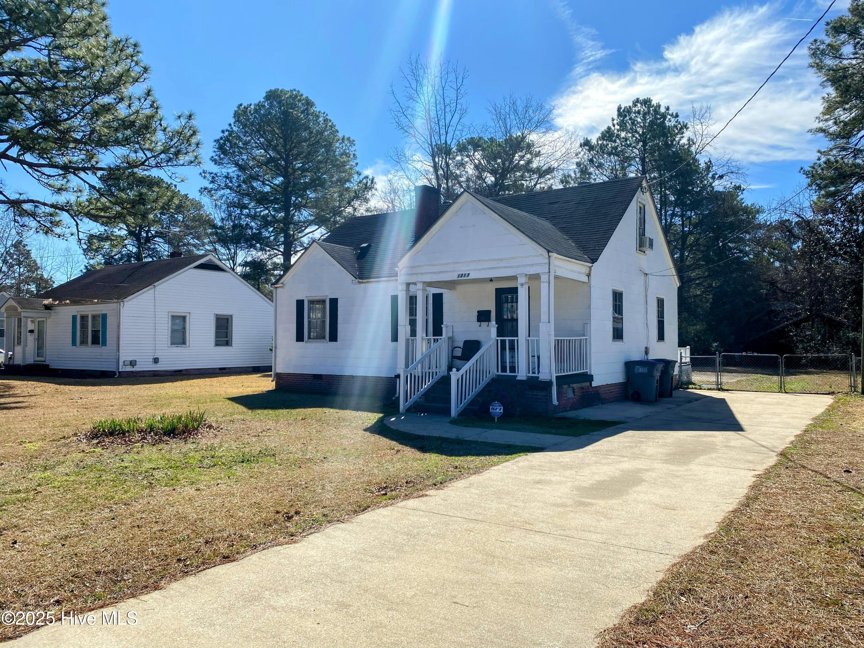 1217 Tarboro Street Property Photo 2