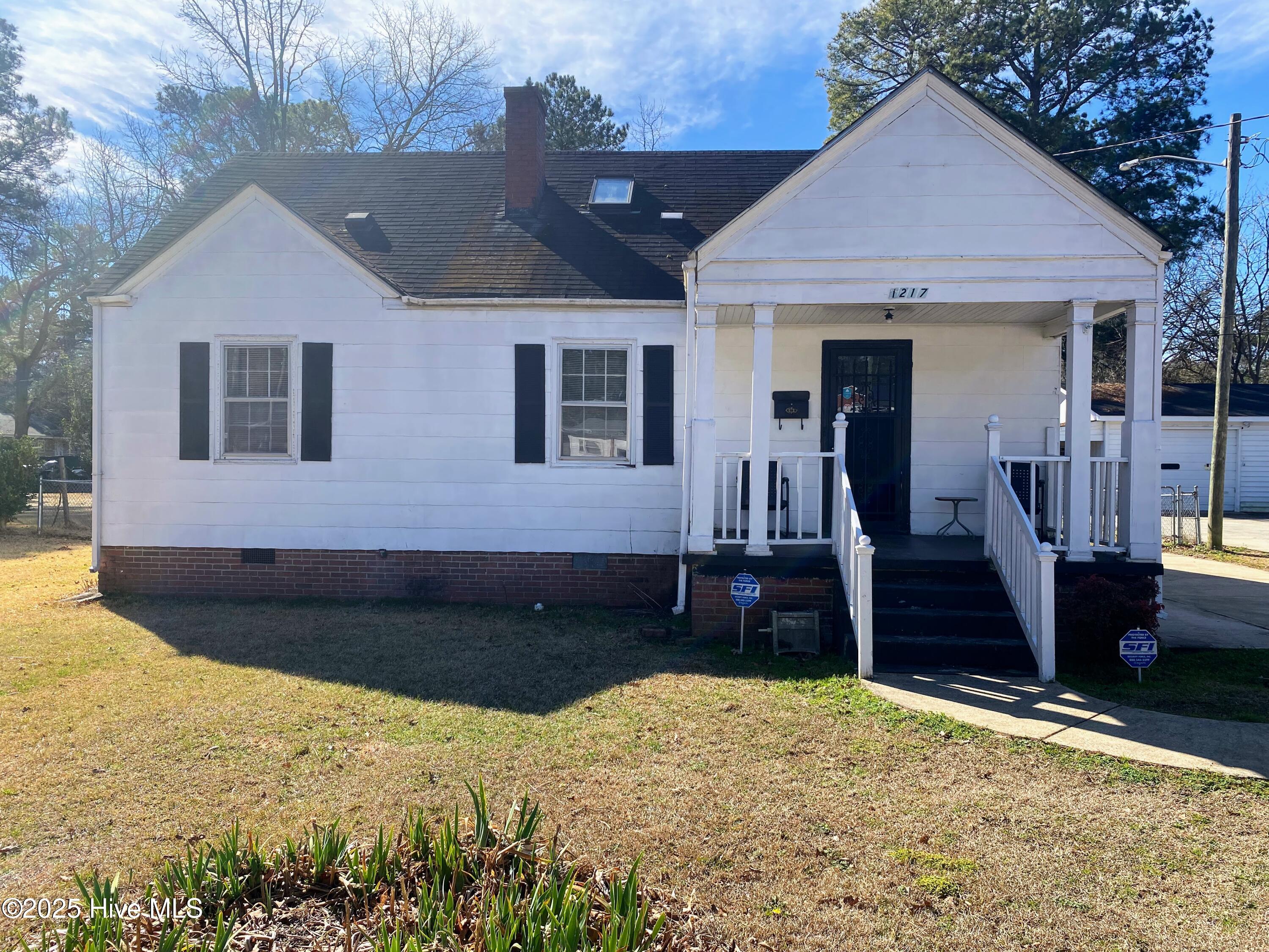 1217 Tarboro Street Property Photo 5