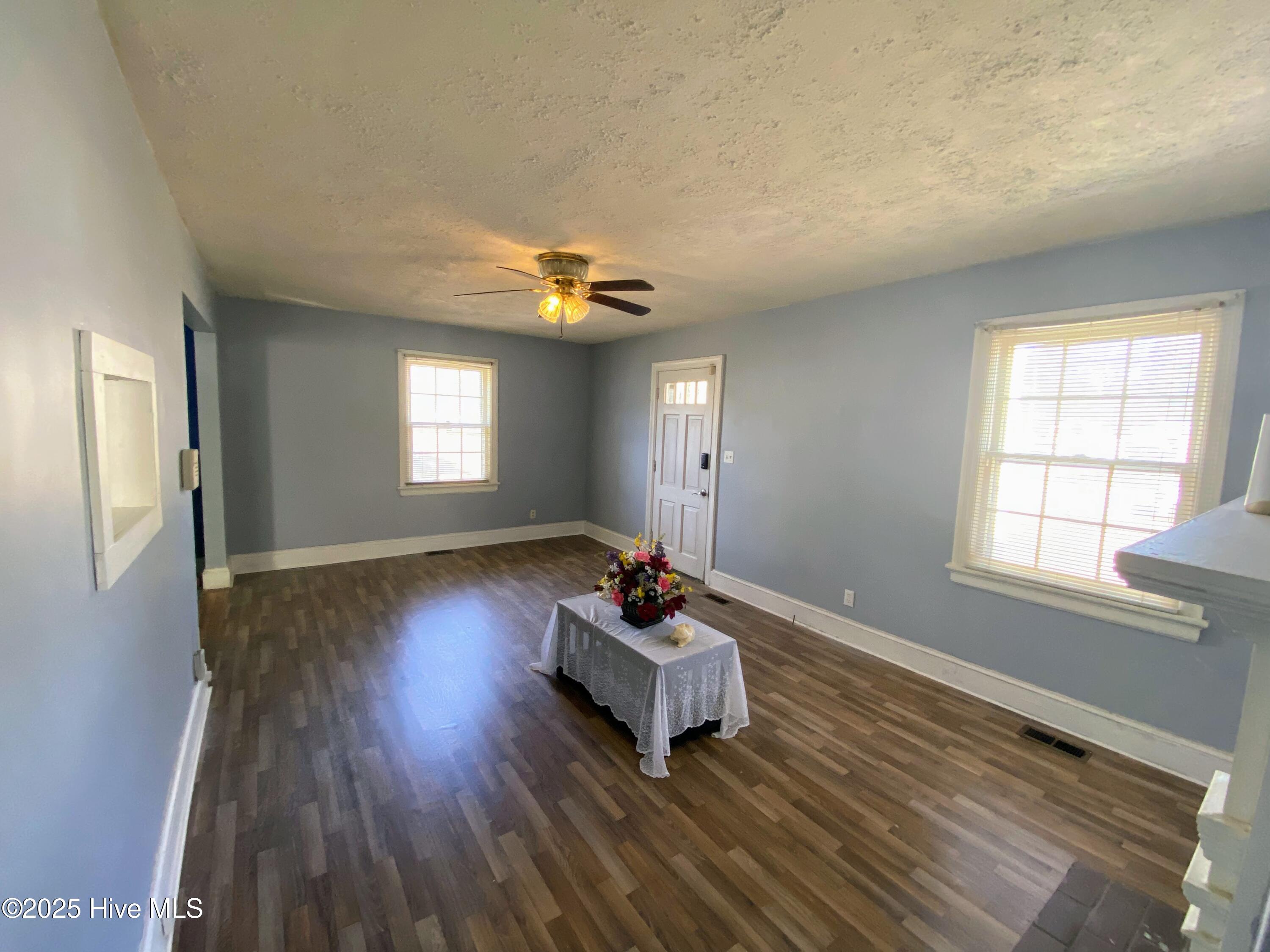 1217 Tarboro Street Property Photo 8
