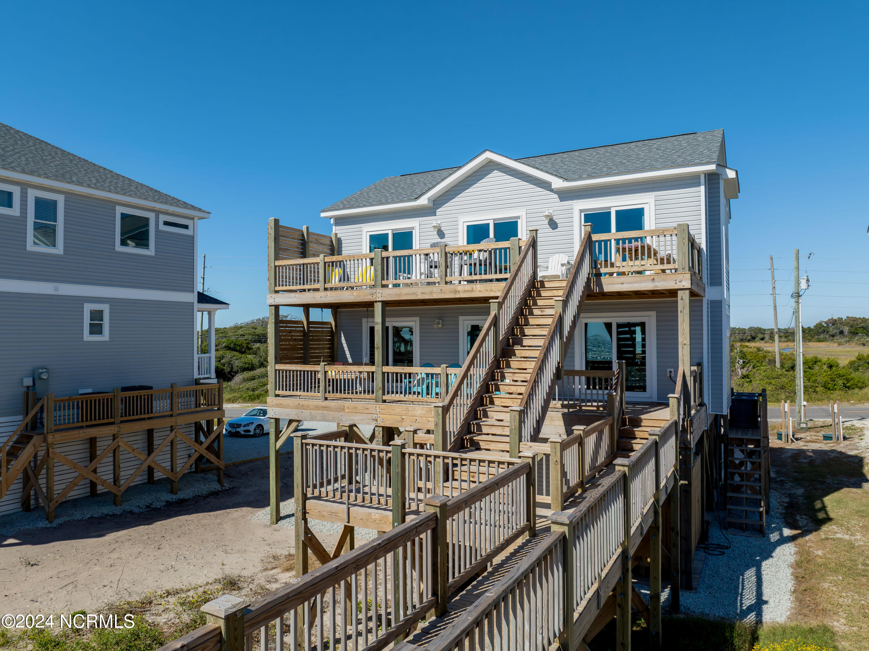 1016 New River Inlet Road Property Photo 7