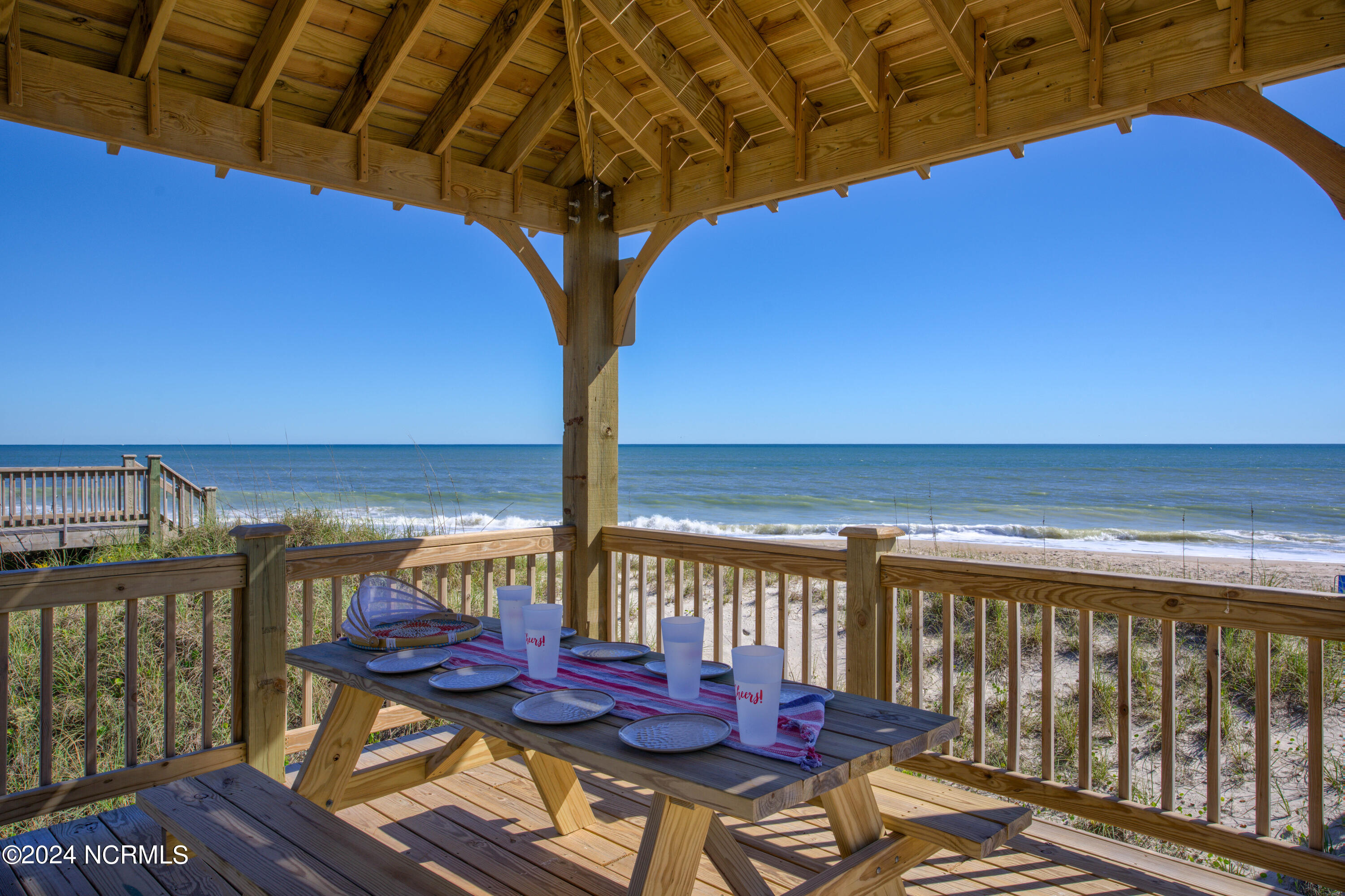 1016 New River Inlet Road Property Photo 13