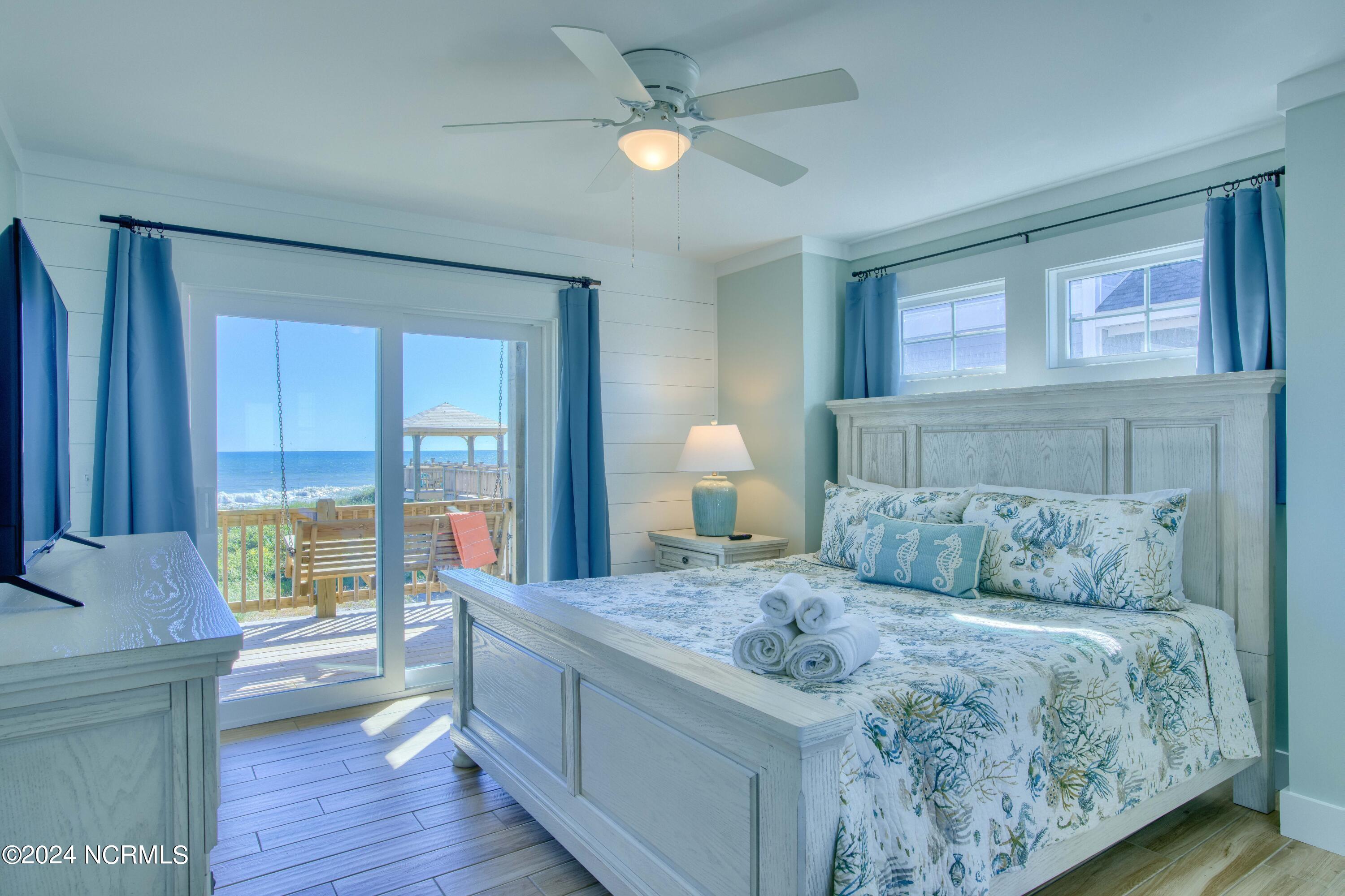 1016 New River Inlet Road Property Photo 42