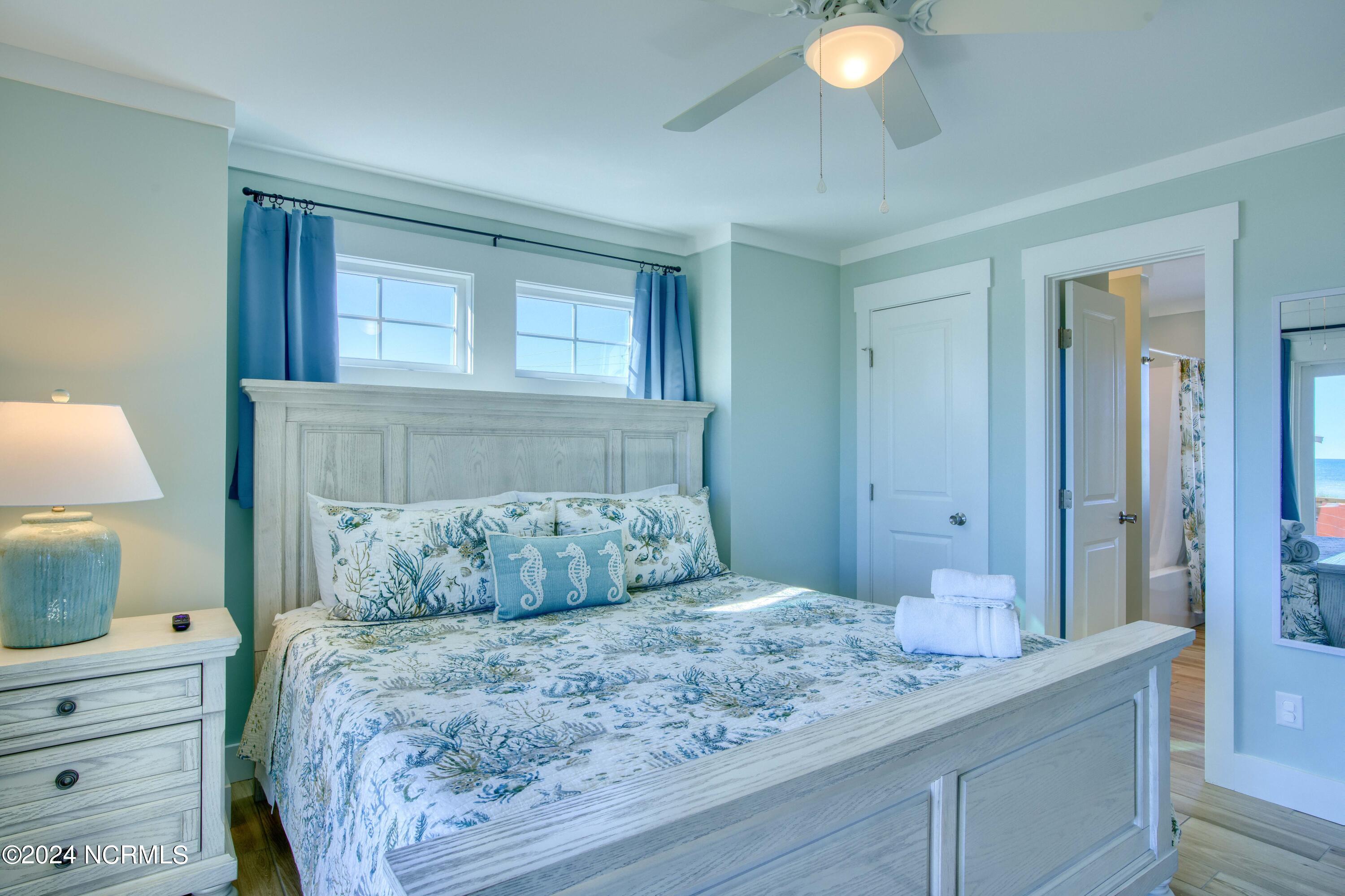 1016 New River Inlet Road Property Photo 43