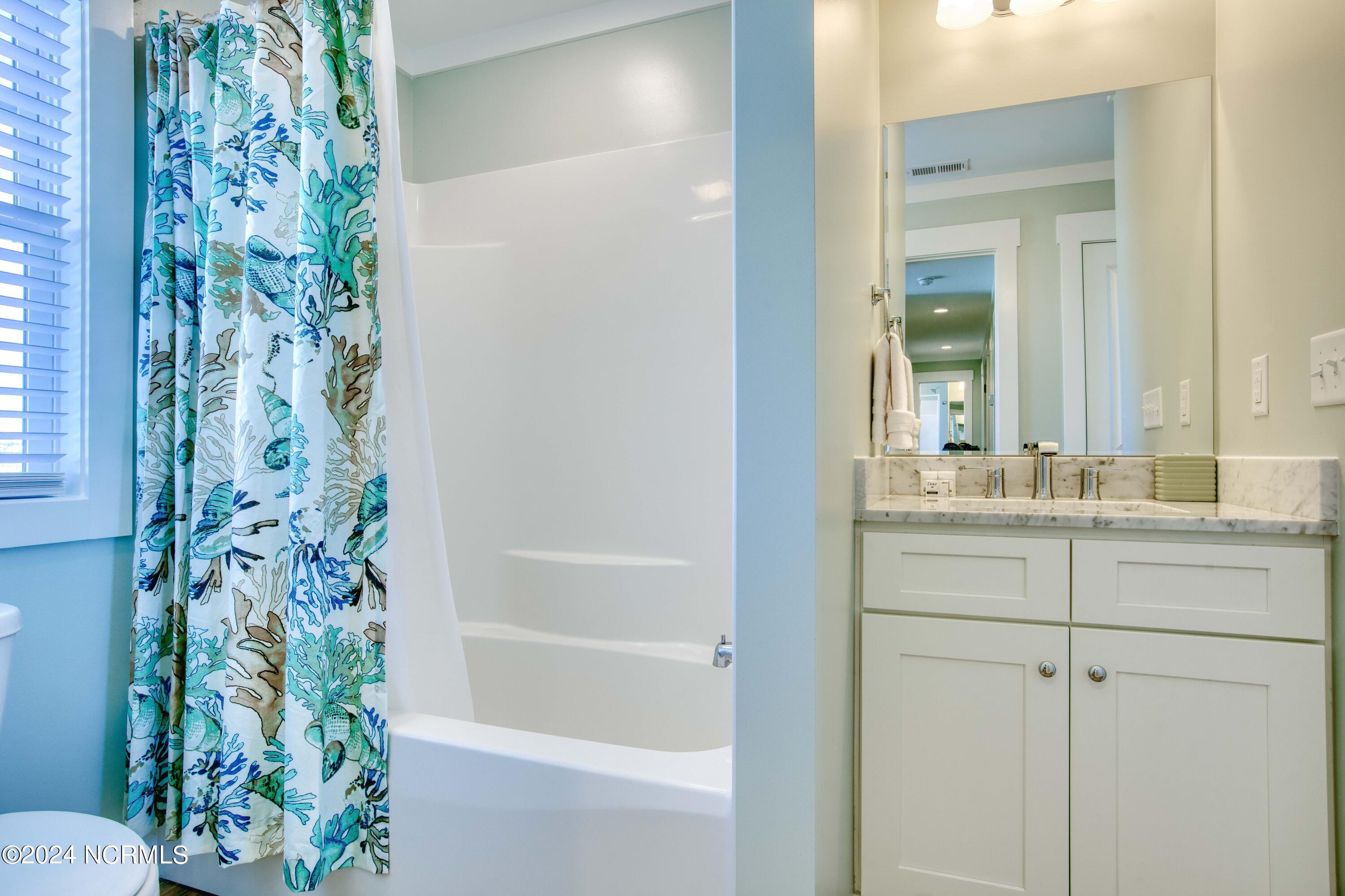 1016 New River Inlet Road Property Photo 44