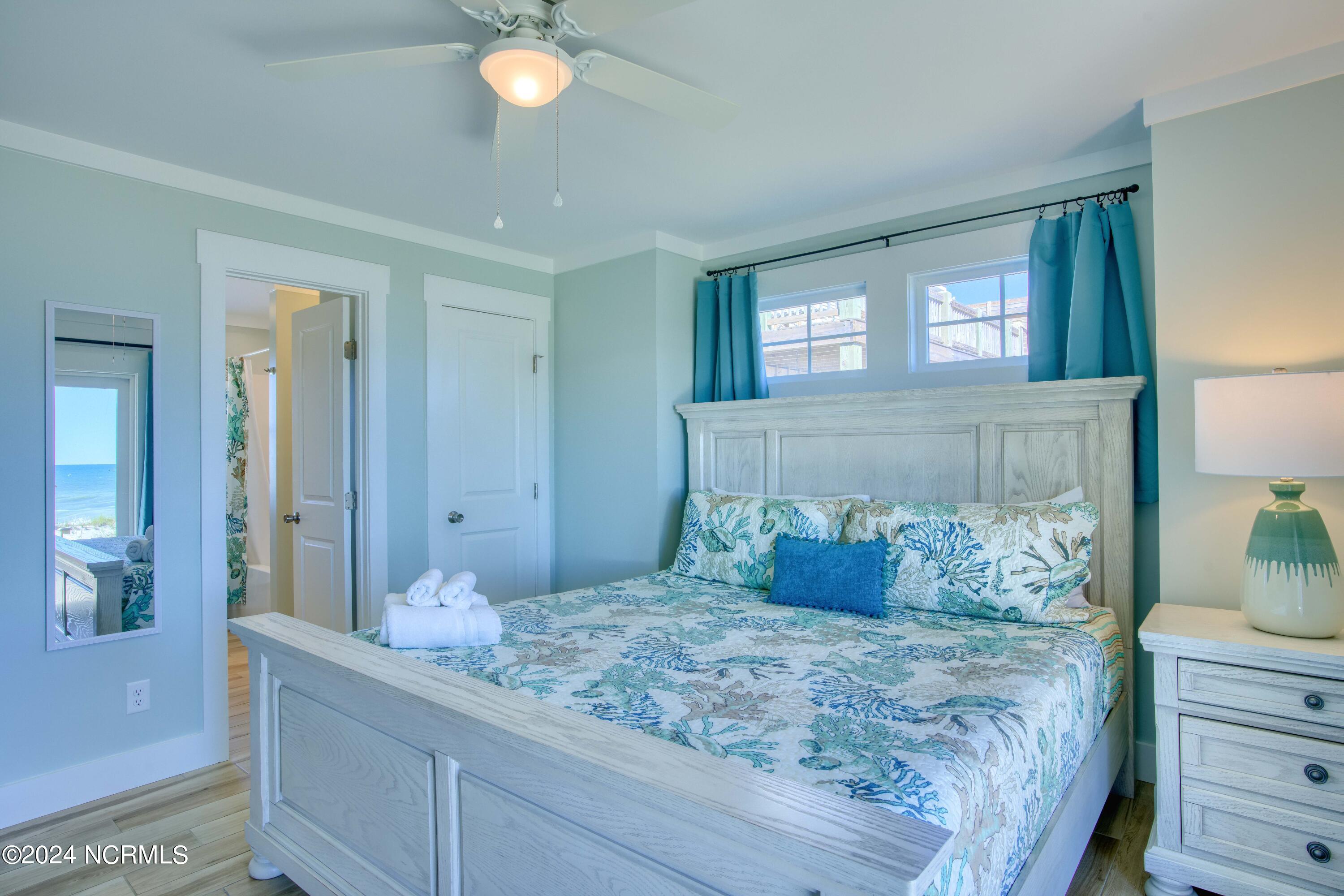 1016 New River Inlet Road Property Photo 45