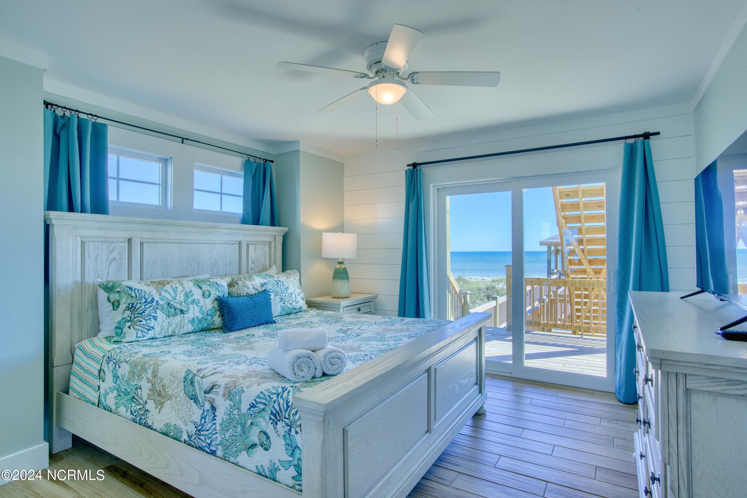 1016 New River Inlet Road Property Photo 46