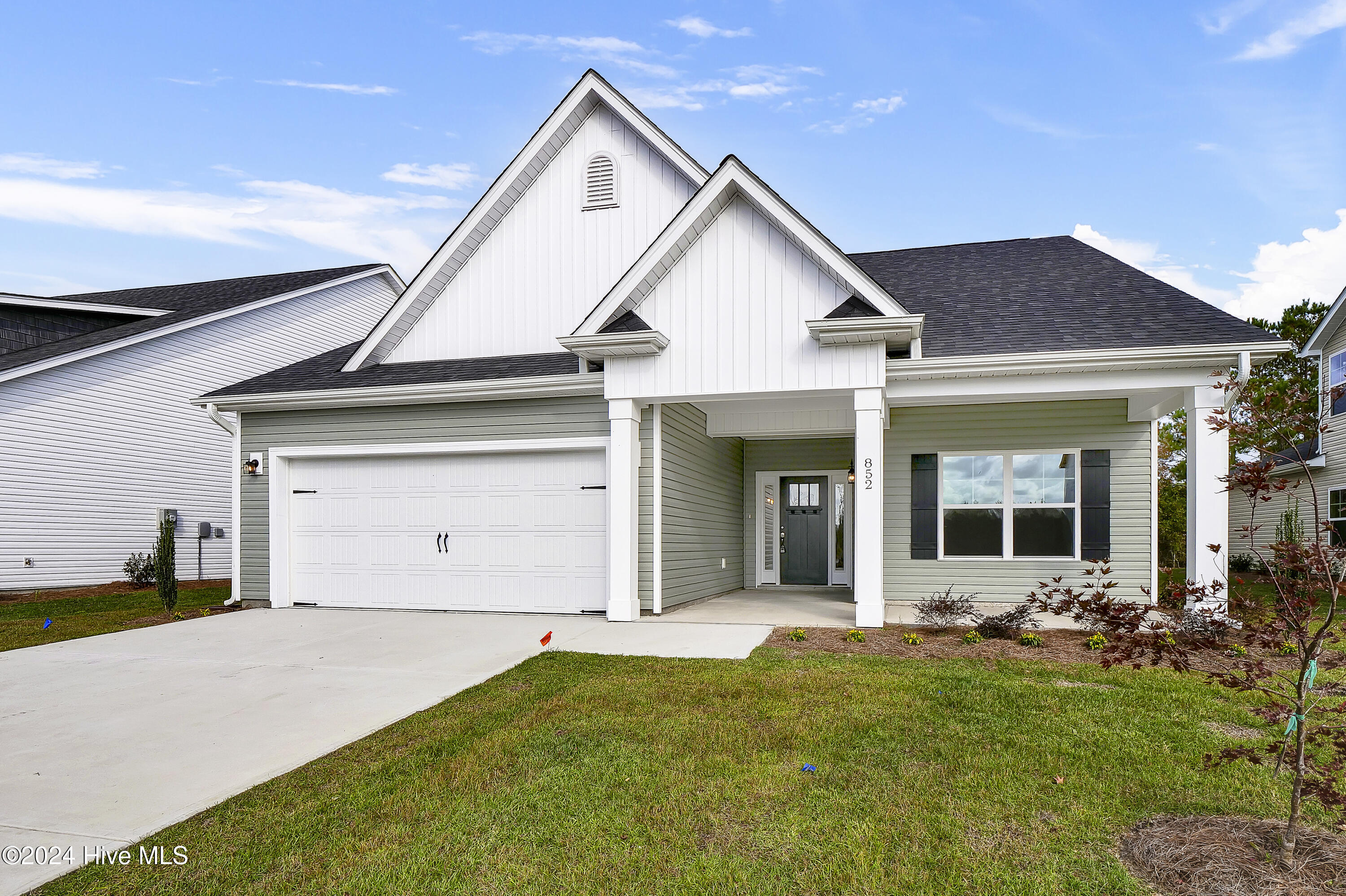 852 Red Sky Drive Property Photo 3