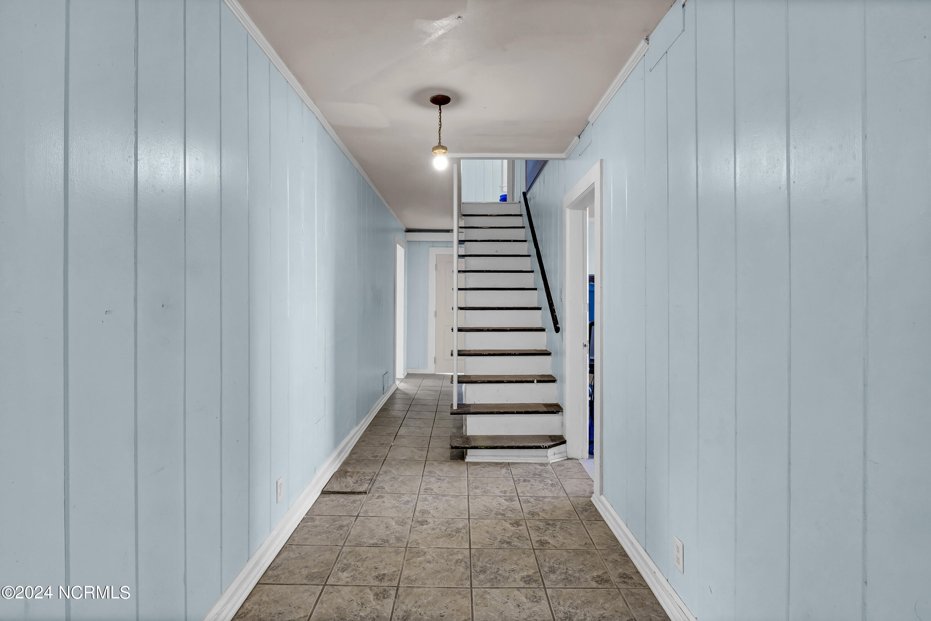 218 Charlotte Avenue Property Photo 15