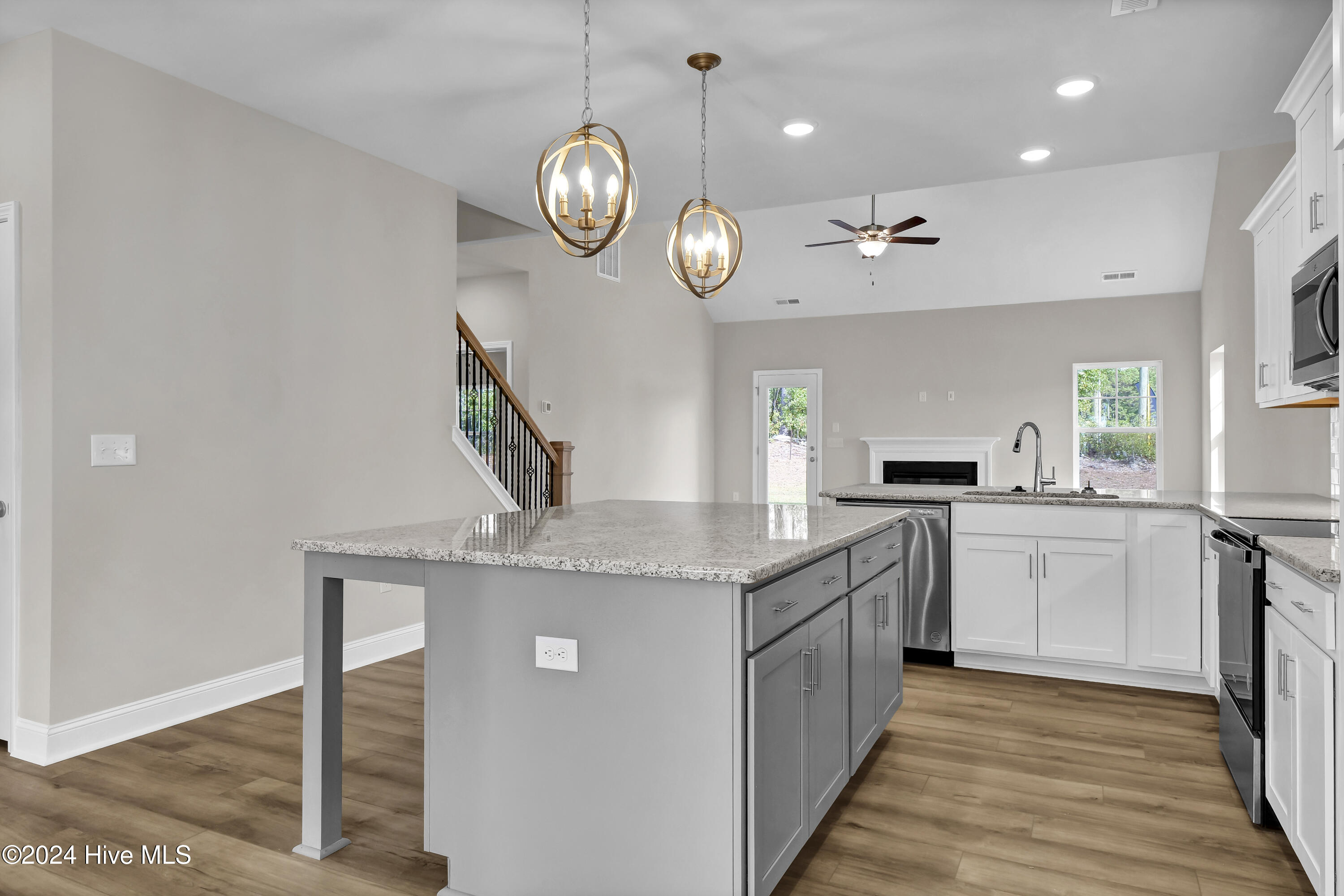 836 Red Sky Drive Property Photo 8