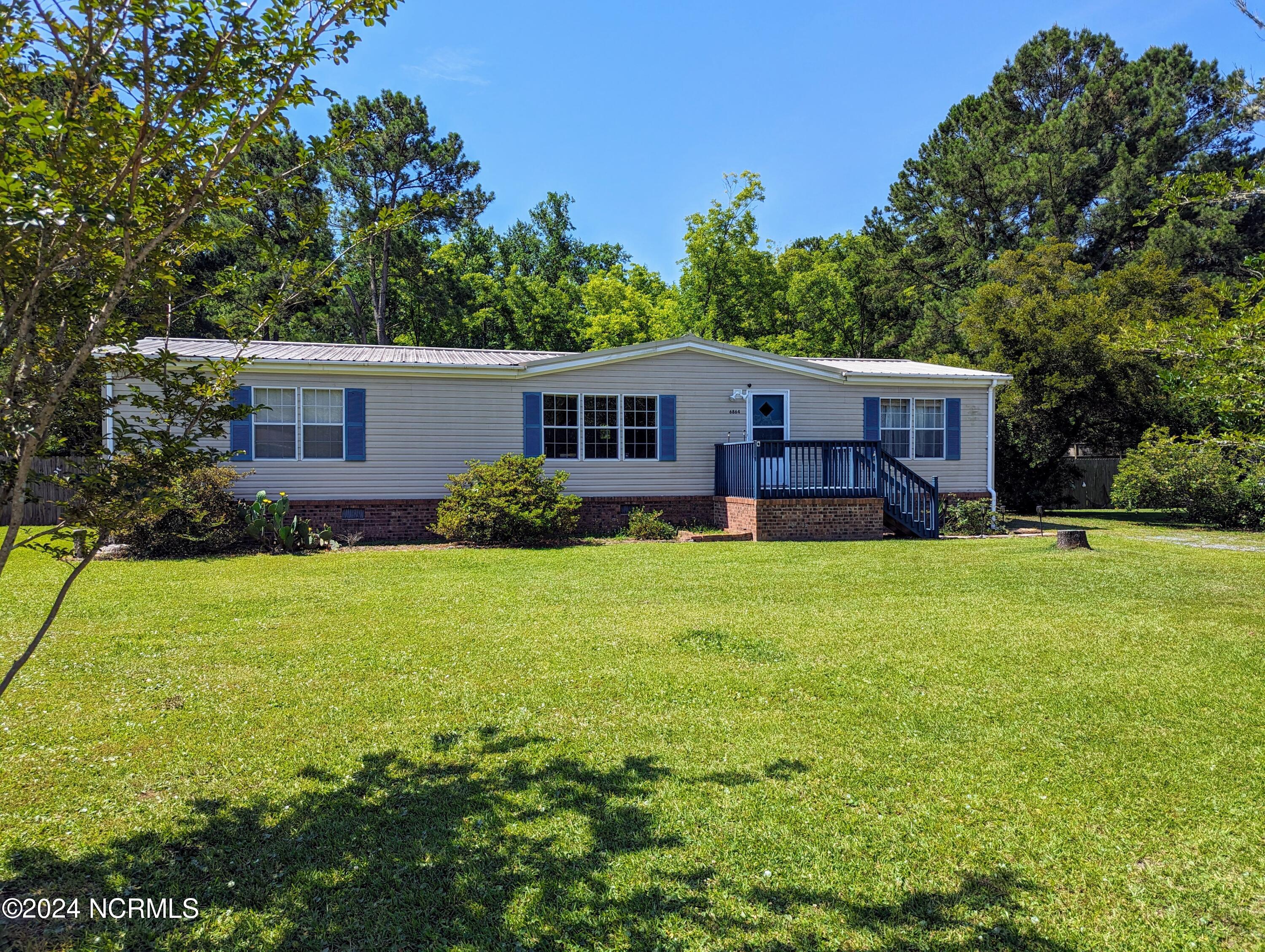 6864 Maple Road Nw Property Photo 1