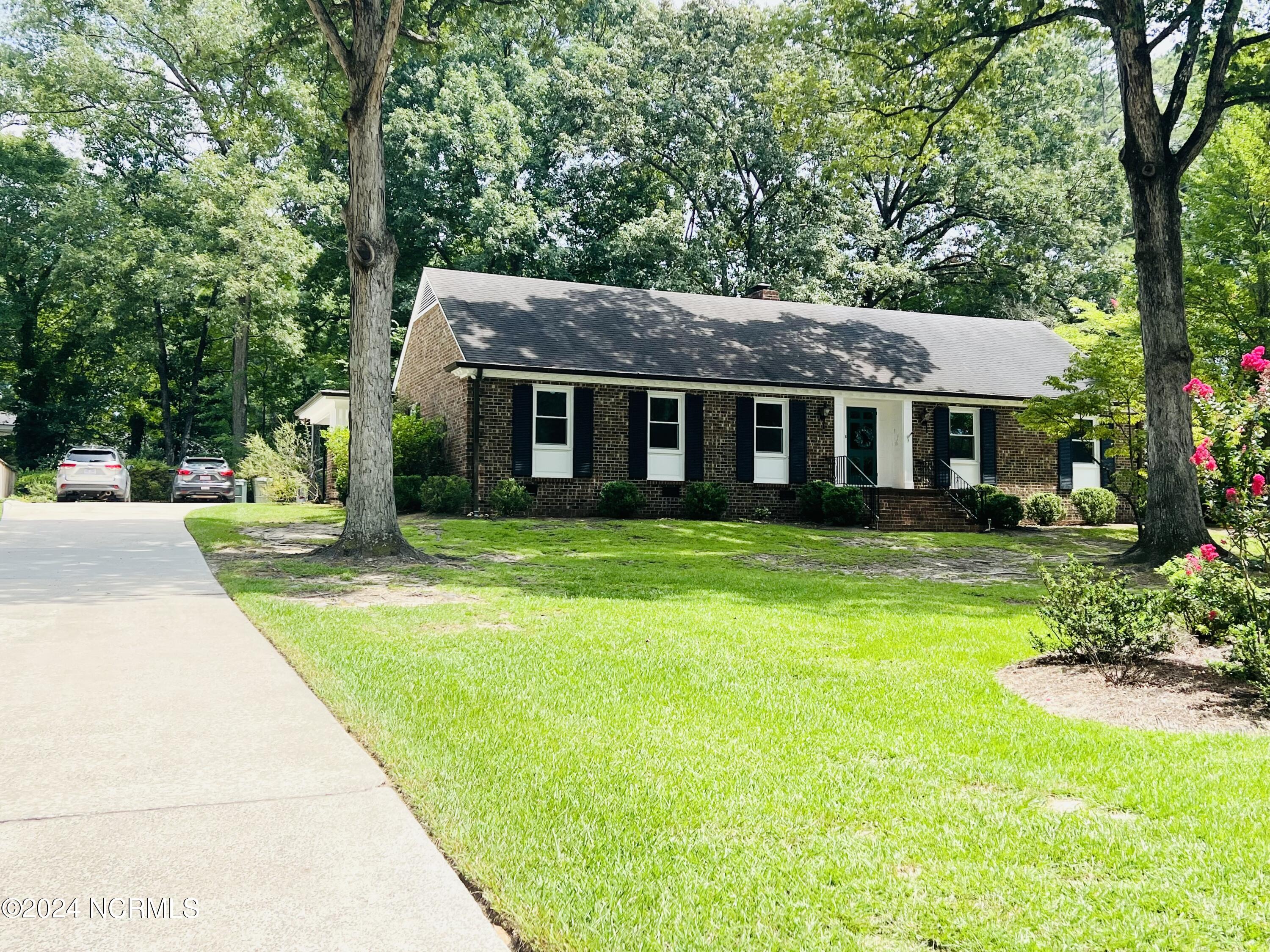 1108 Robin Hill Road Property Photo 2