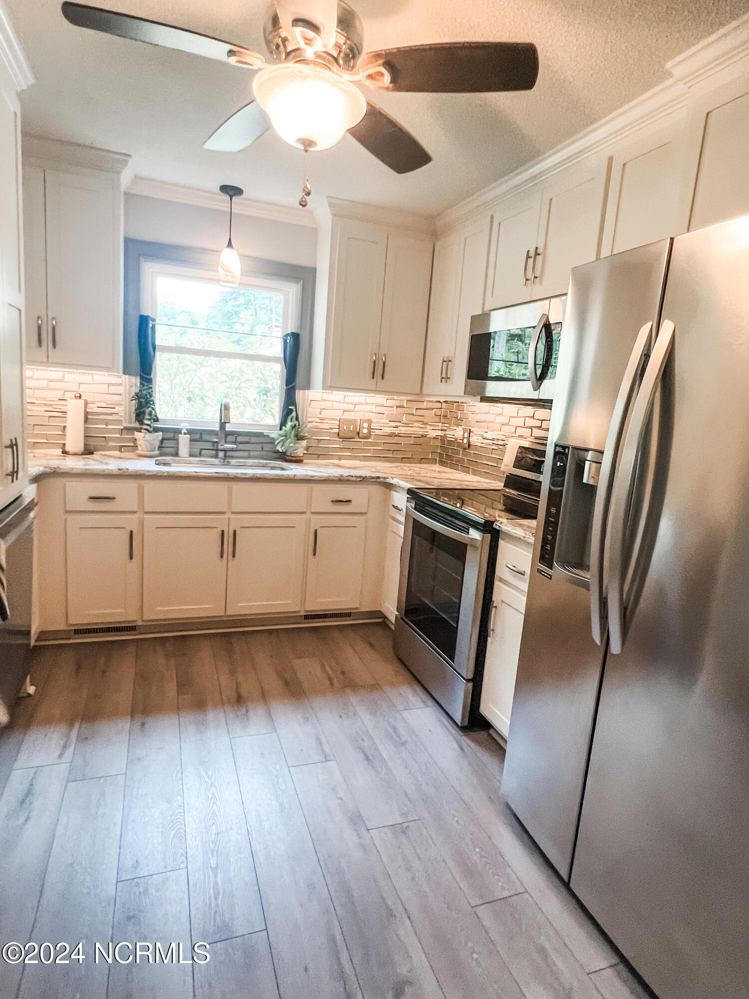 1108 Robin Hill Road Property Photo 11