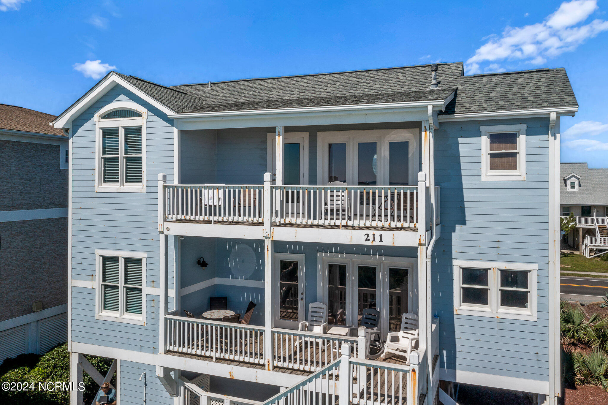 211 Ocean Boulevard Property Photo 4