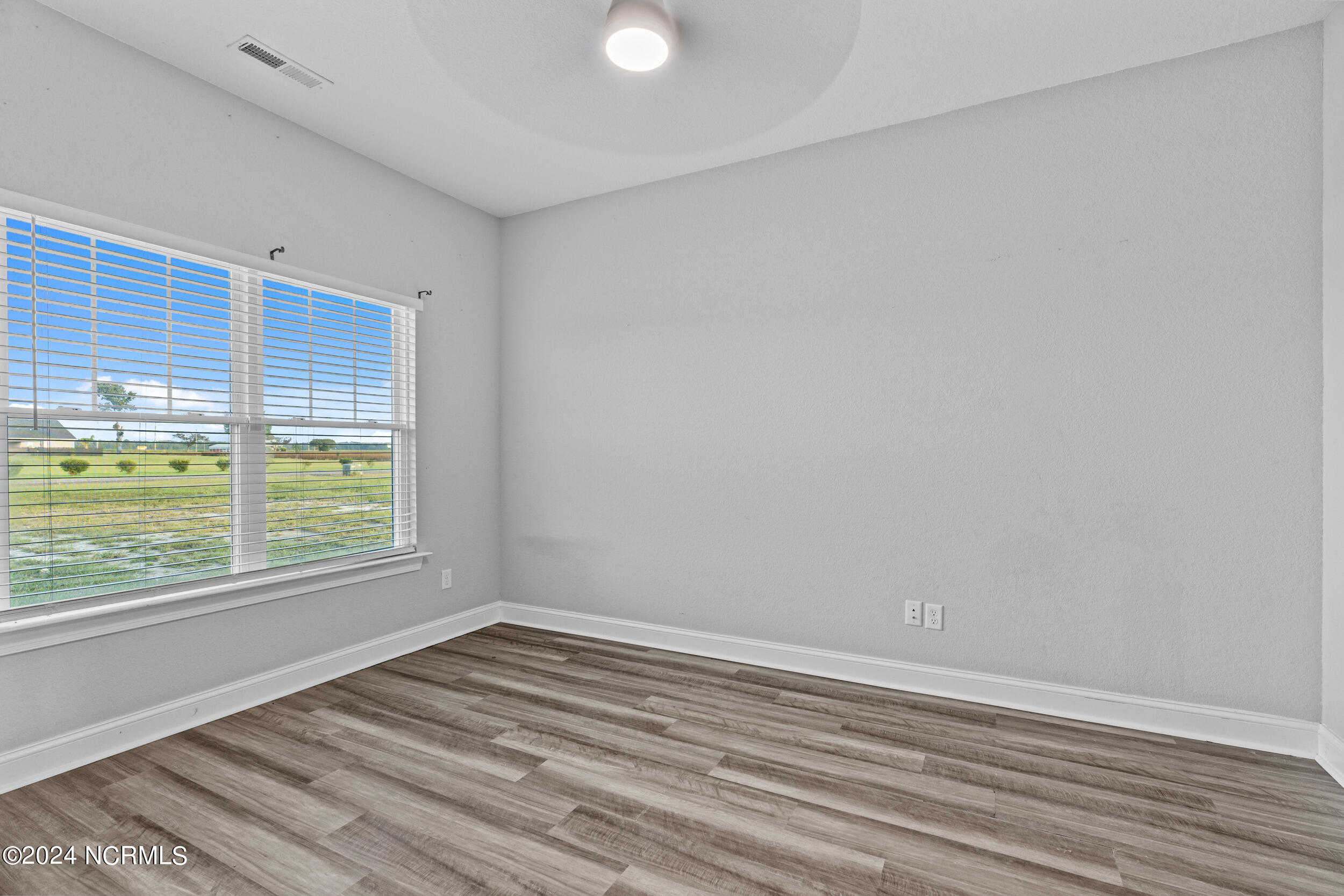 438 N Indiantown Road Property Photo 7