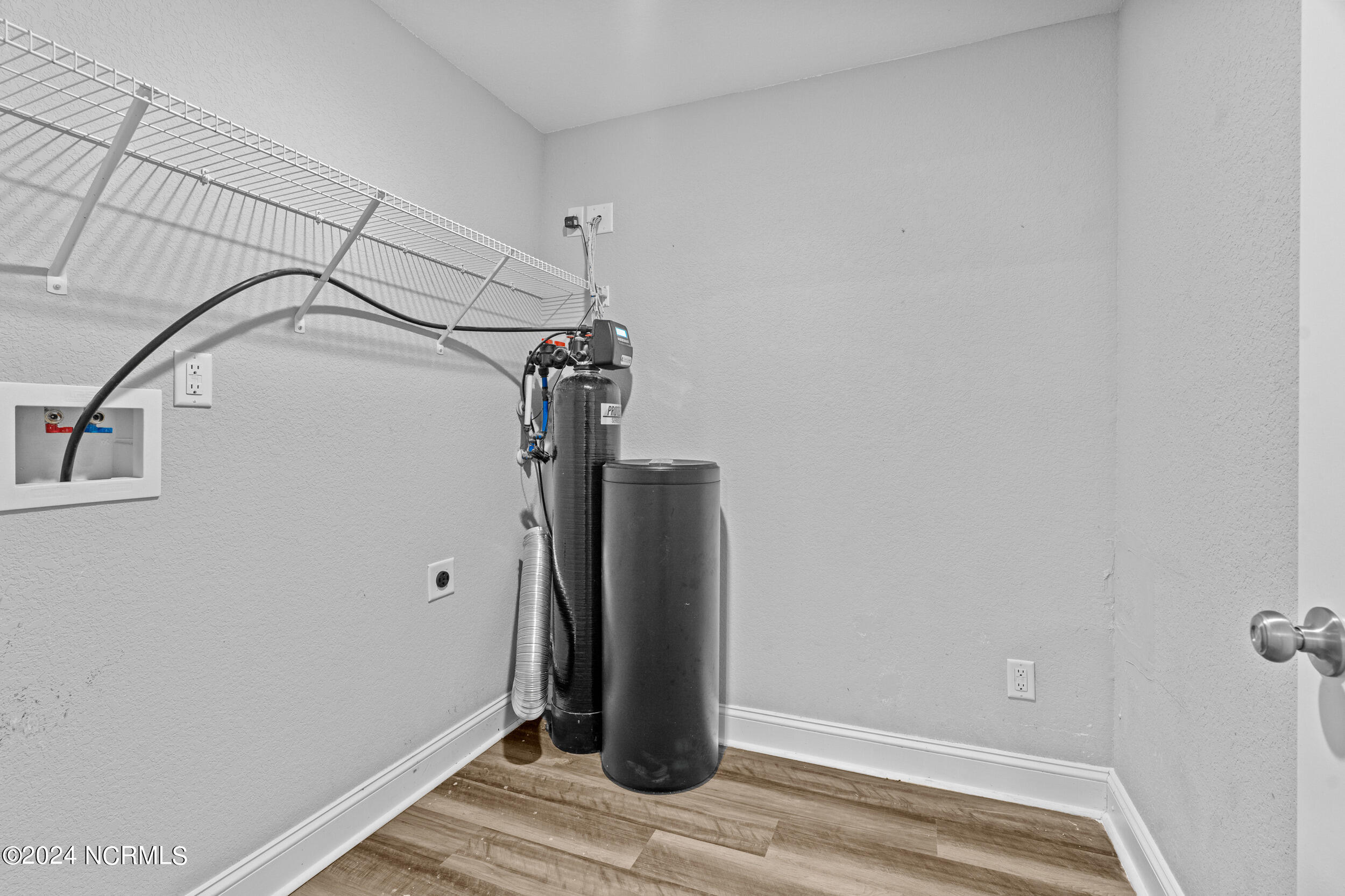 438 N Indiantown Road Property Photo 9