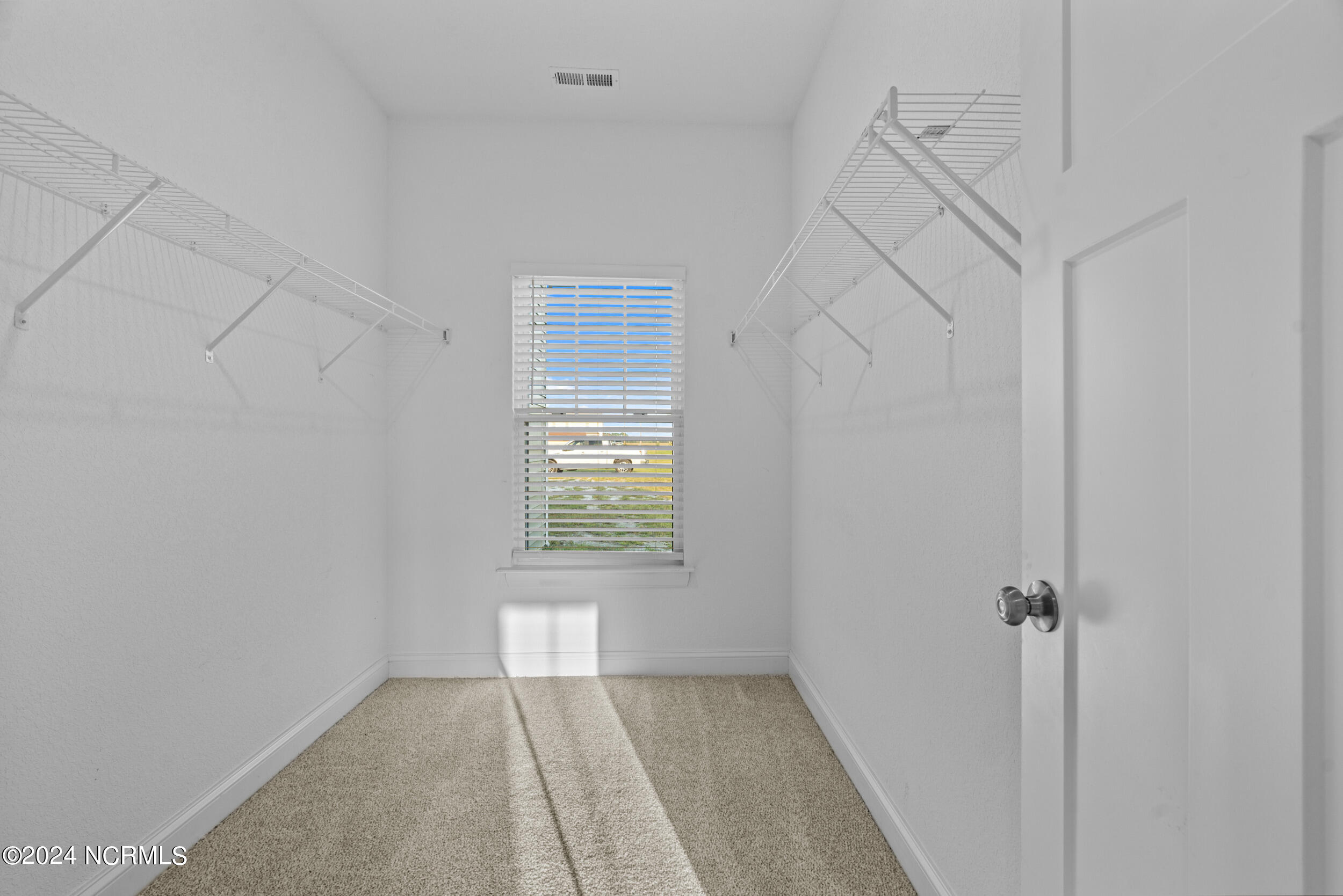 438 N Indiantown Road Property Photo 24