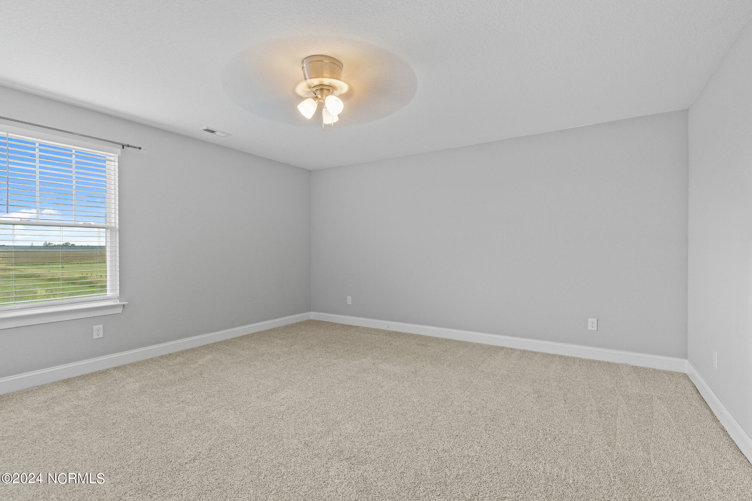 438 N Indiantown Road Property Photo 34