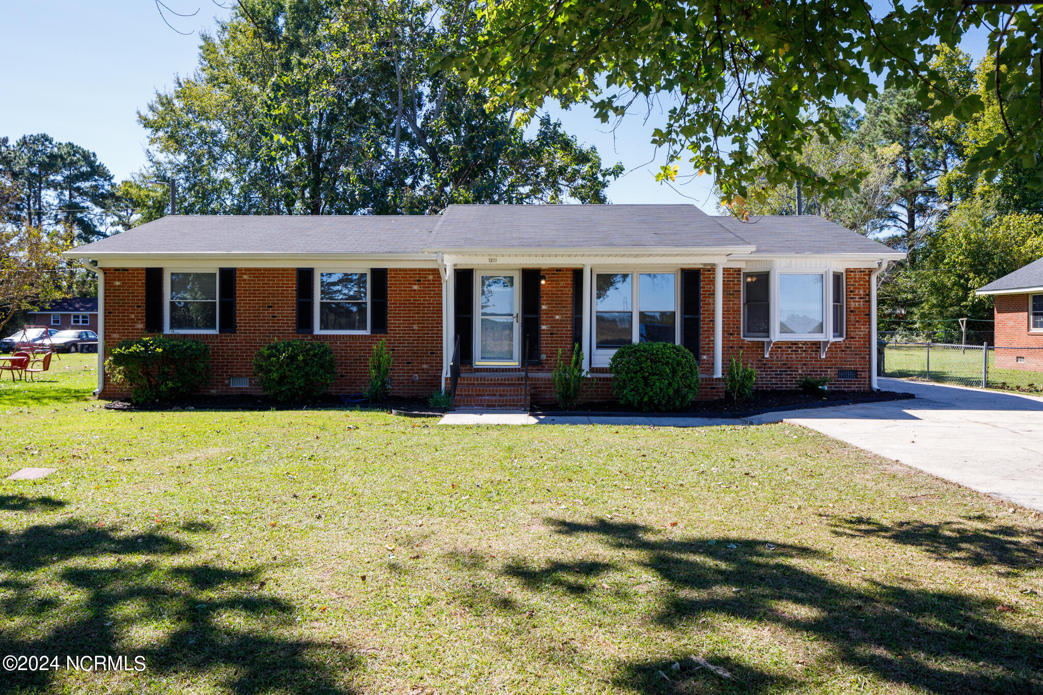 1211 Stewartsville Road Property Photo 1