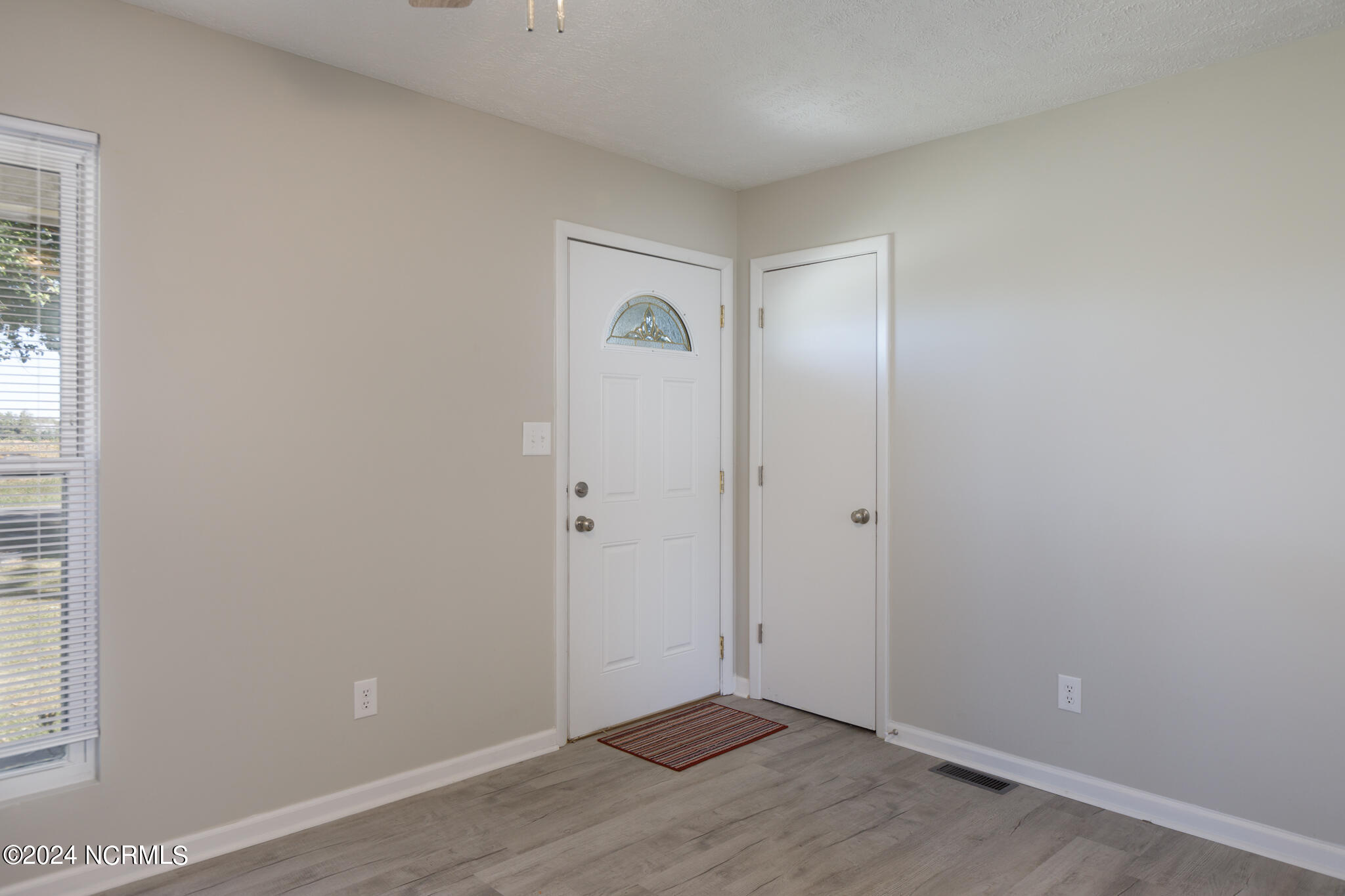 1211 Stewartsville Road Property Photo 5