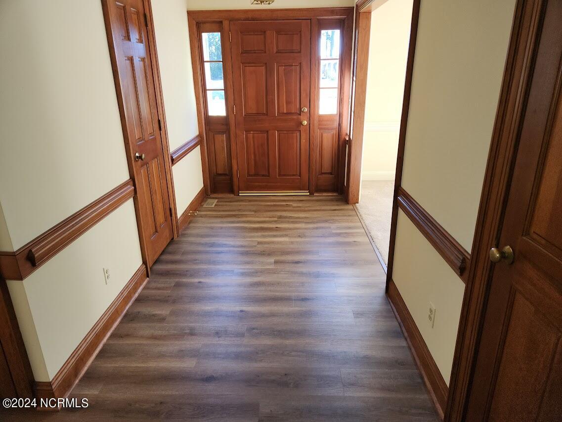 112 Westview Park Drive Property Photo 6