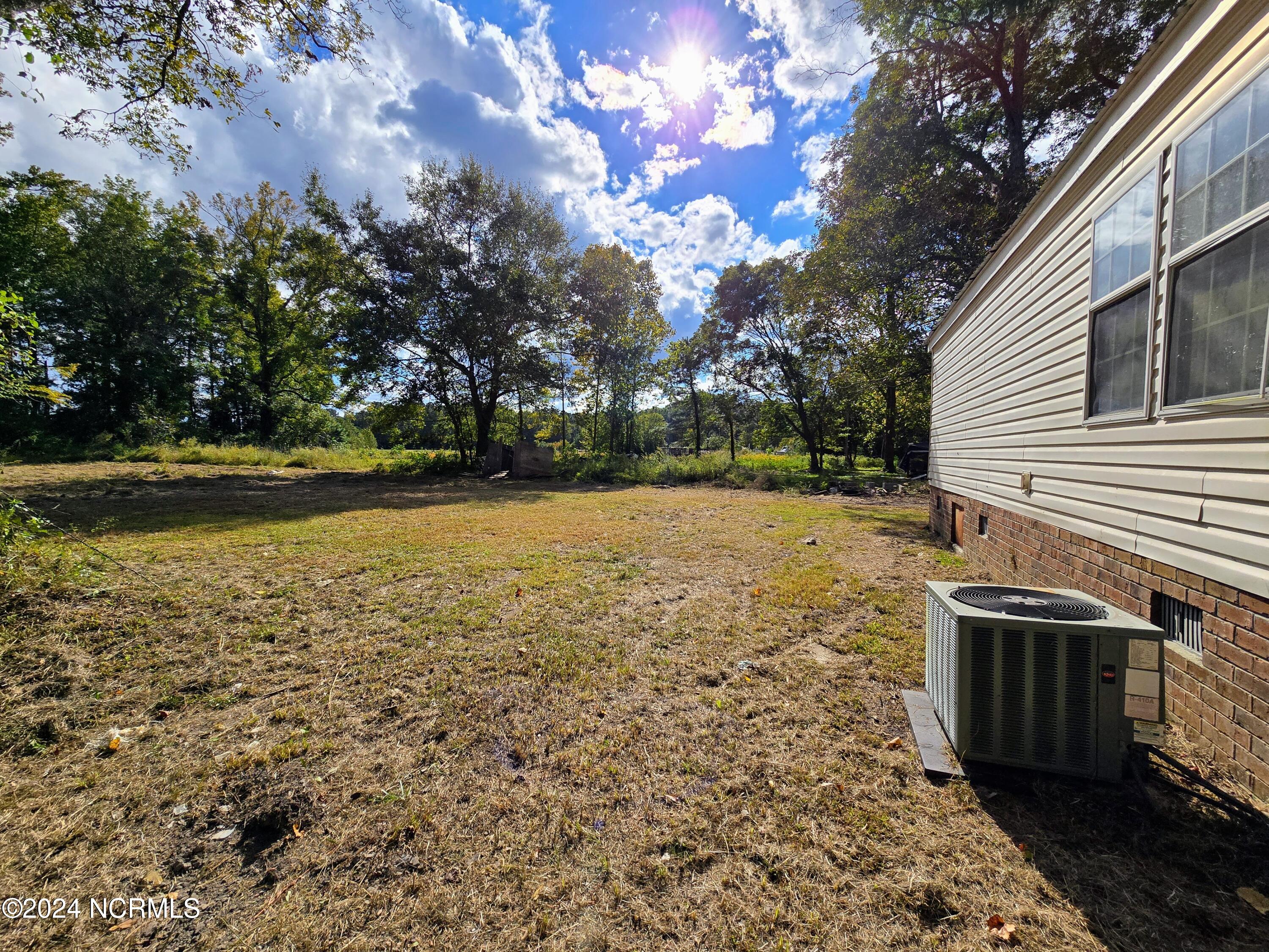 8161 Pireway Road Property Photo 7