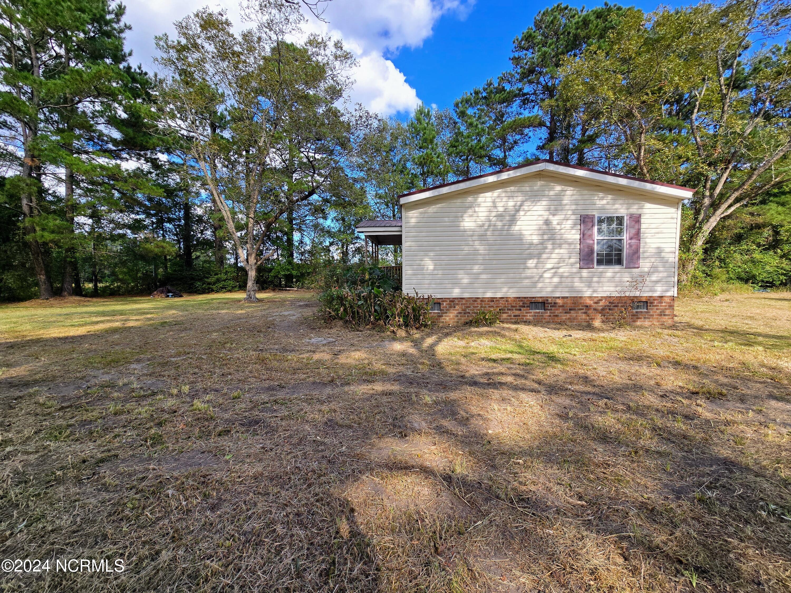 8161 Pireway Road Property Photo 10