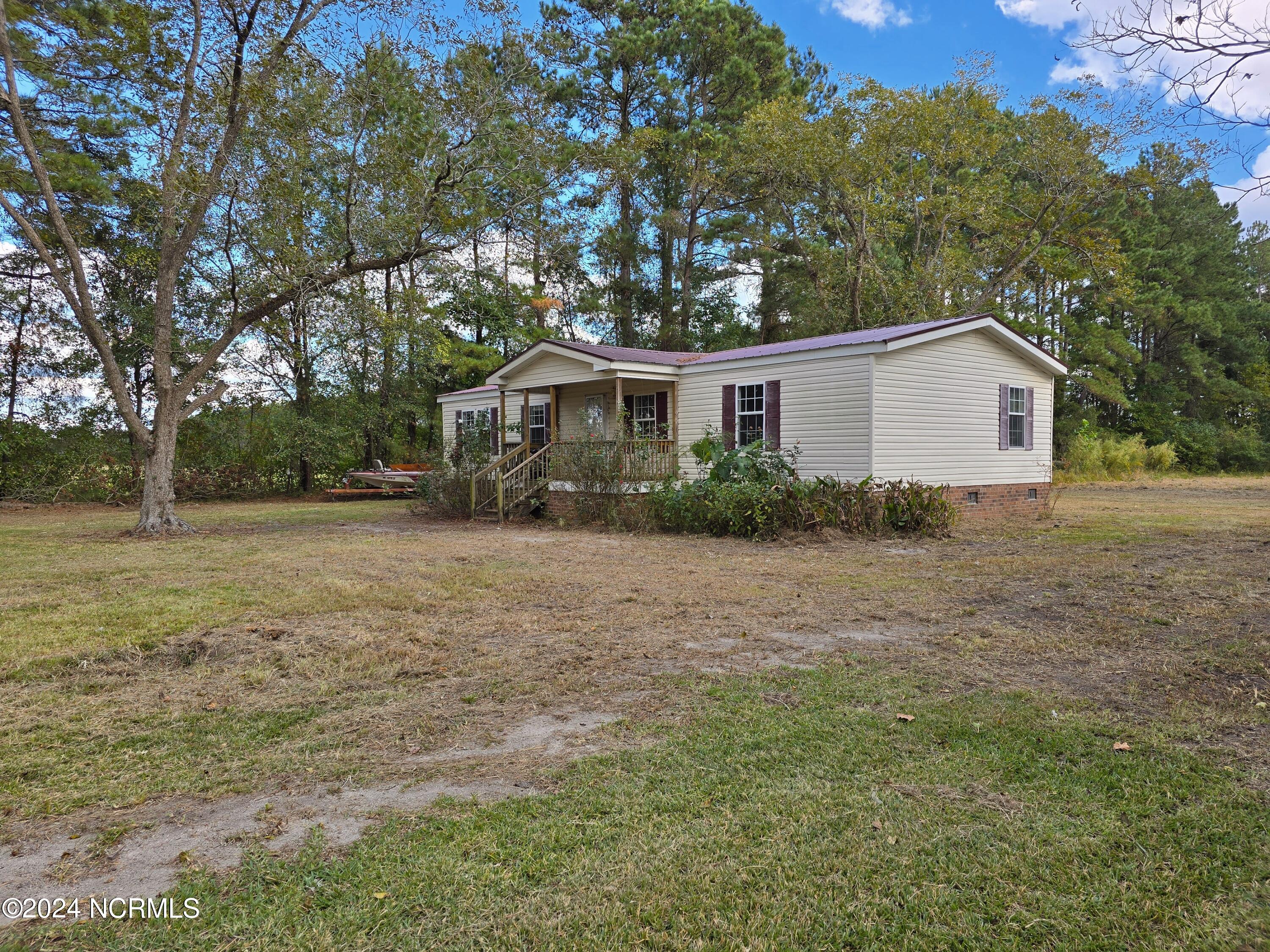 8161 Pireway Road Property Photo 12