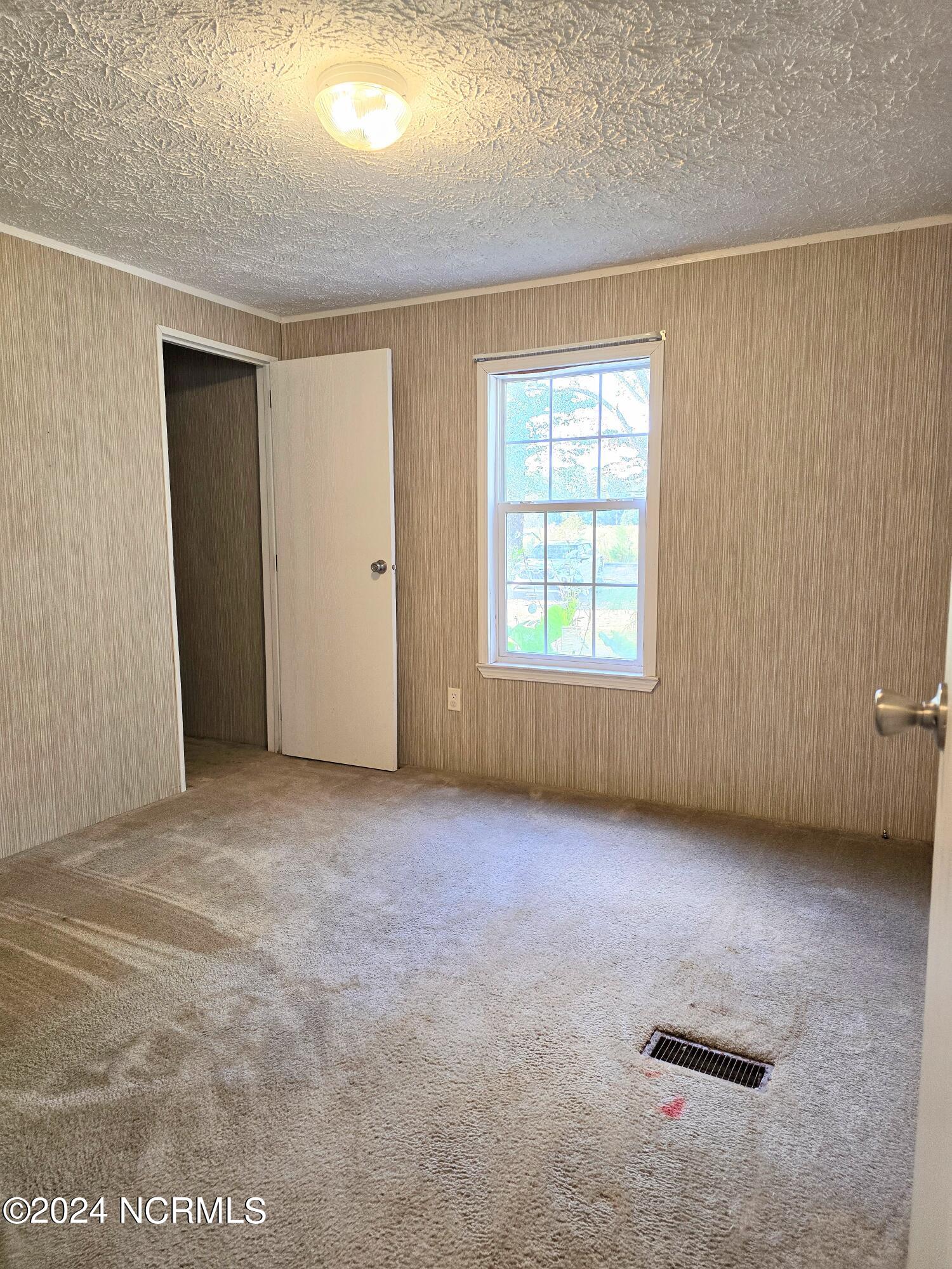 8161 Pireway Road Property Photo 20